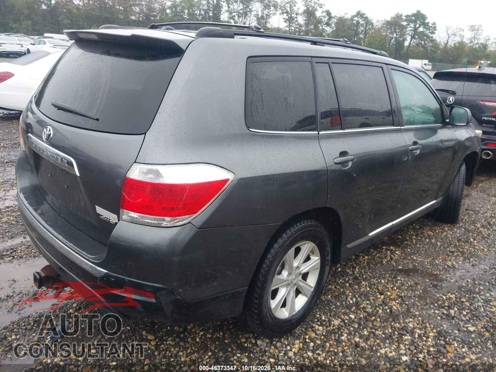 TOYOTA HIGHLANDER 2011 - 5TDBK3EH8BS066718