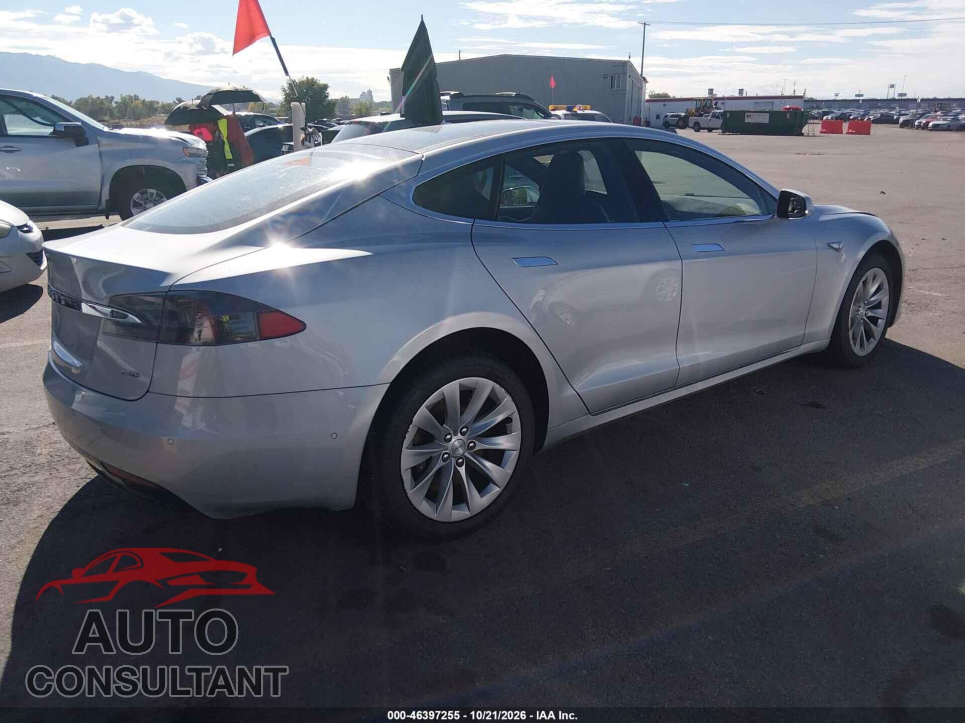 TESLA MODEL S 2016 - 5YJSA1E26GF162507