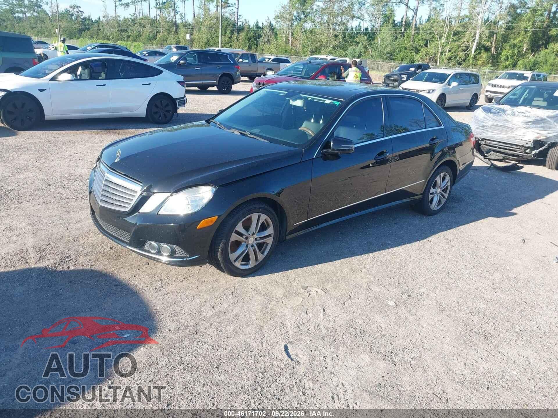 MERCEDES-BENZ E 350 2011 - WDDHF8HB1BA320601