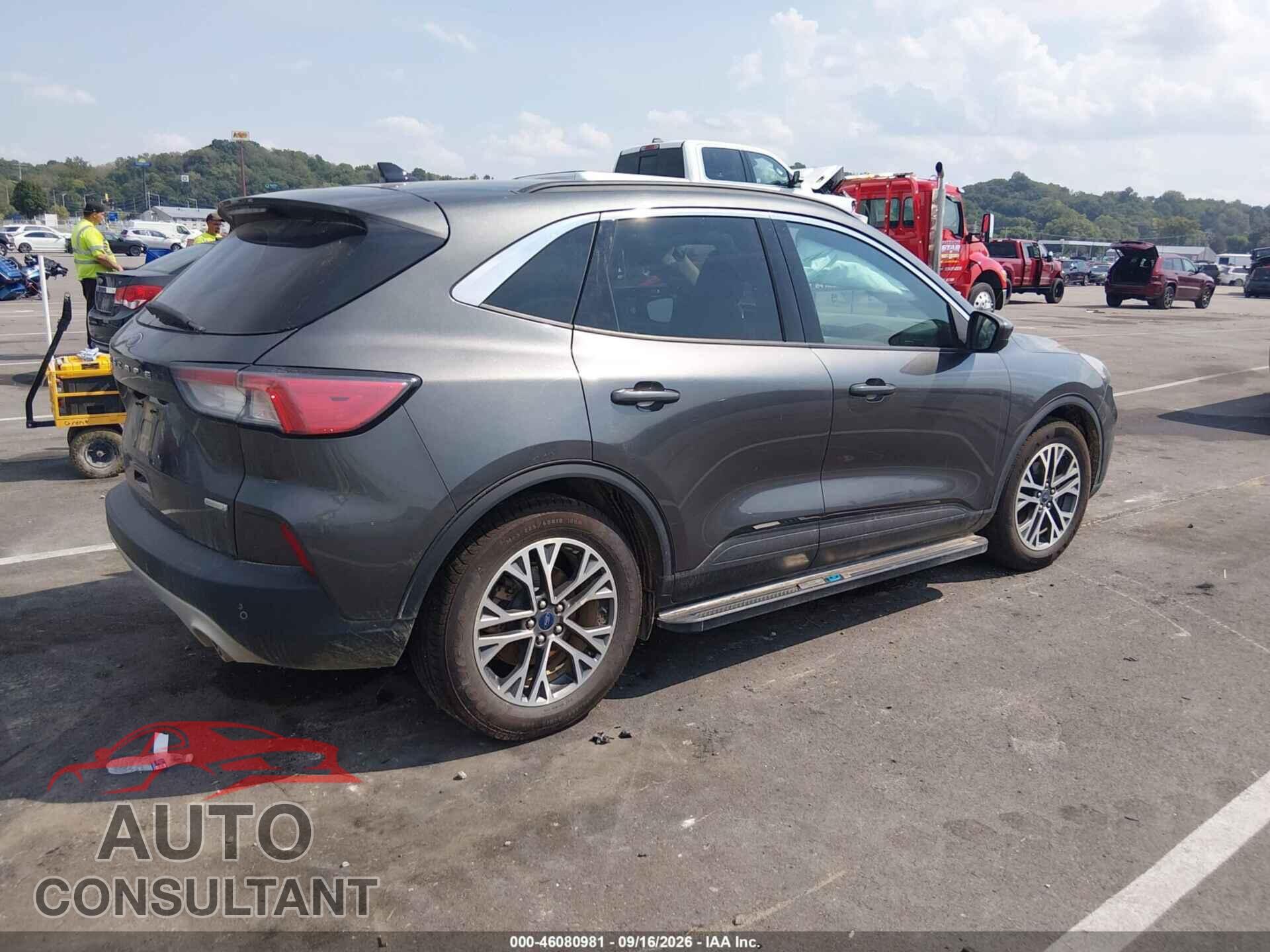 FORD ESCAPE 2020 - 1FMCU0H62LUA68691