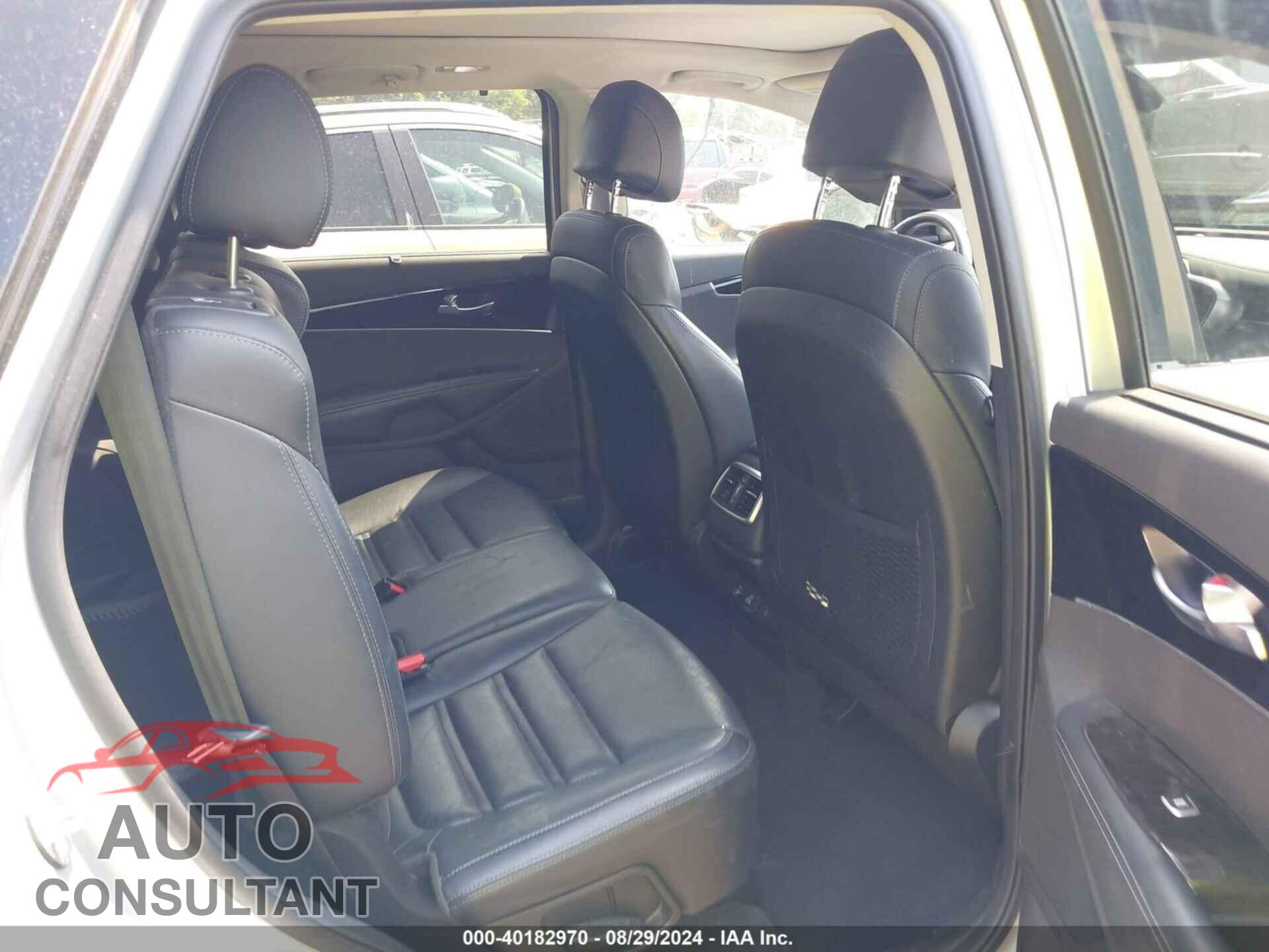 KIA SORENTO 2017 - 5XYPHDA55HG297121