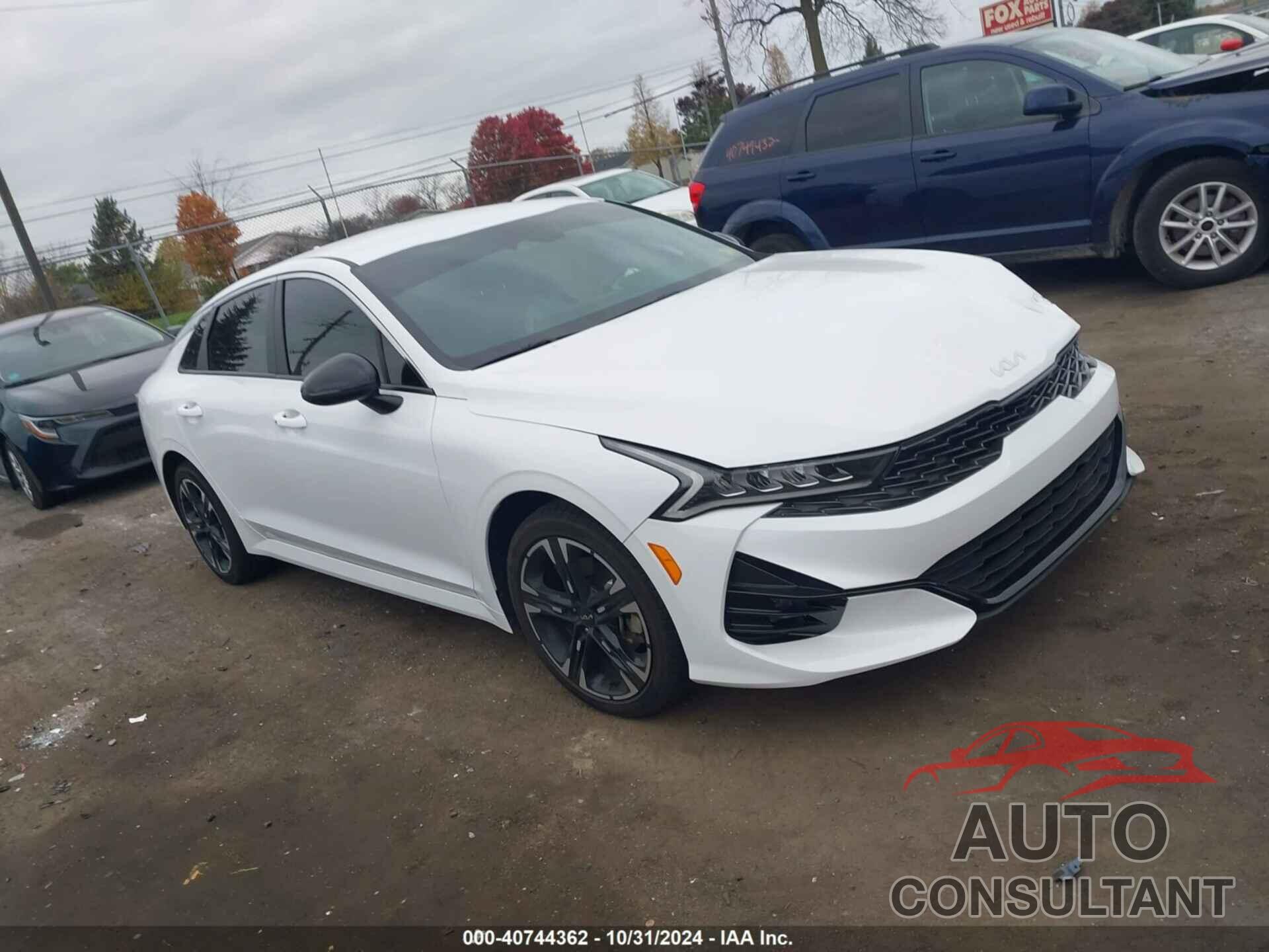 KIA K5 2023 - 5XXG64J28PG214876