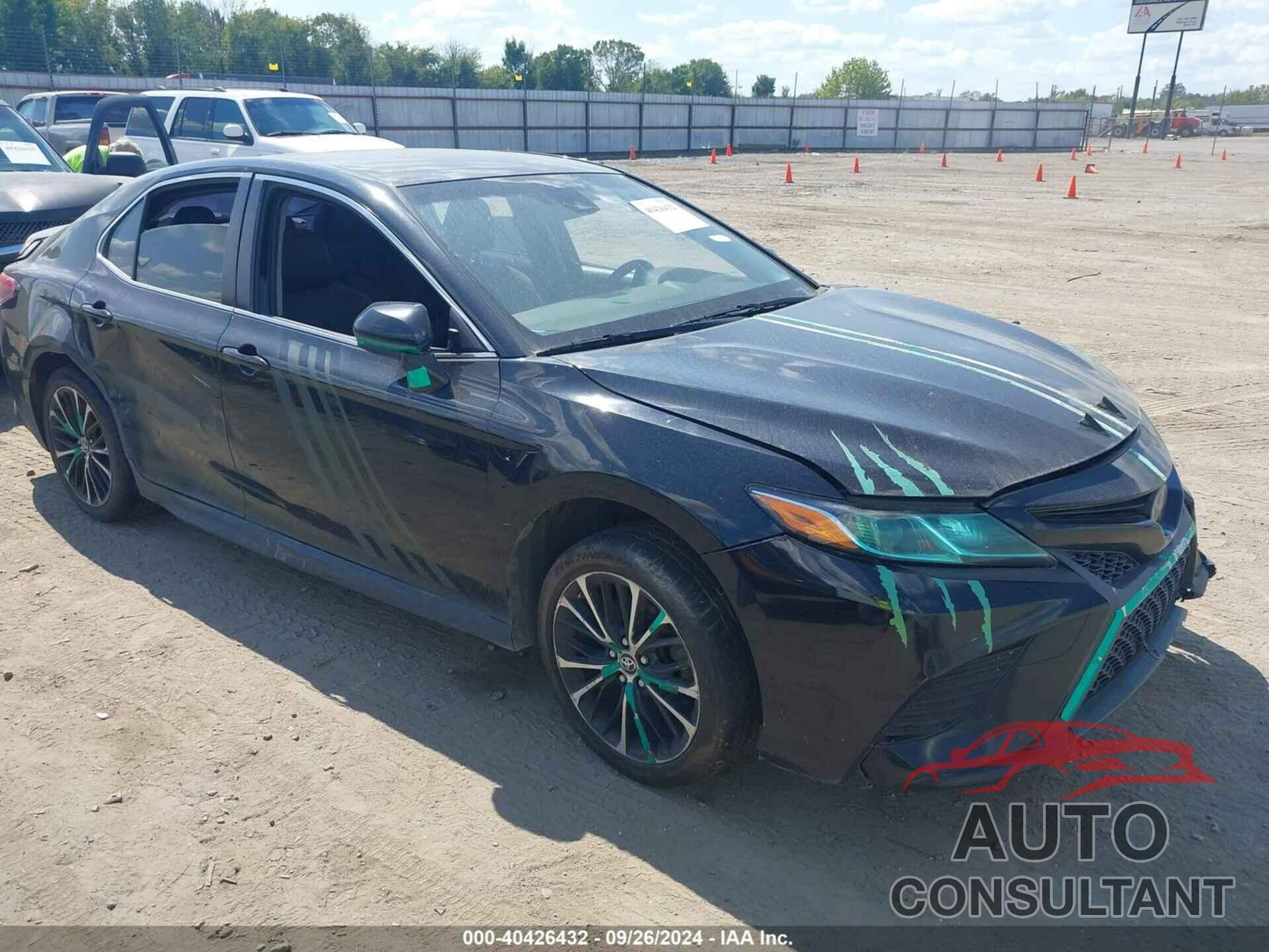 TOYOTA CAMRY 2018 - JTNB11HKXJ3049221