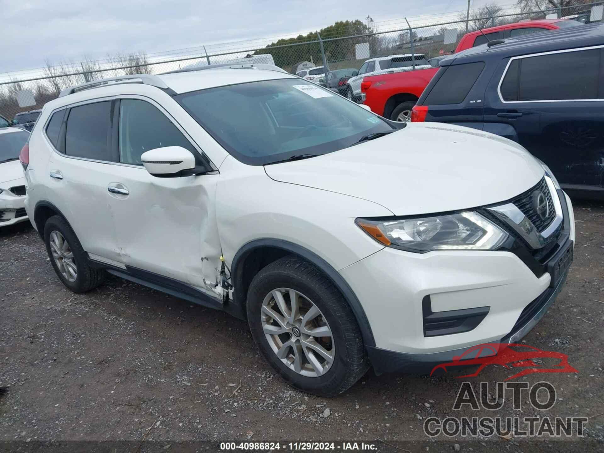 NISSAN ROGUE 2018 - KNMAT2MV3JP620024