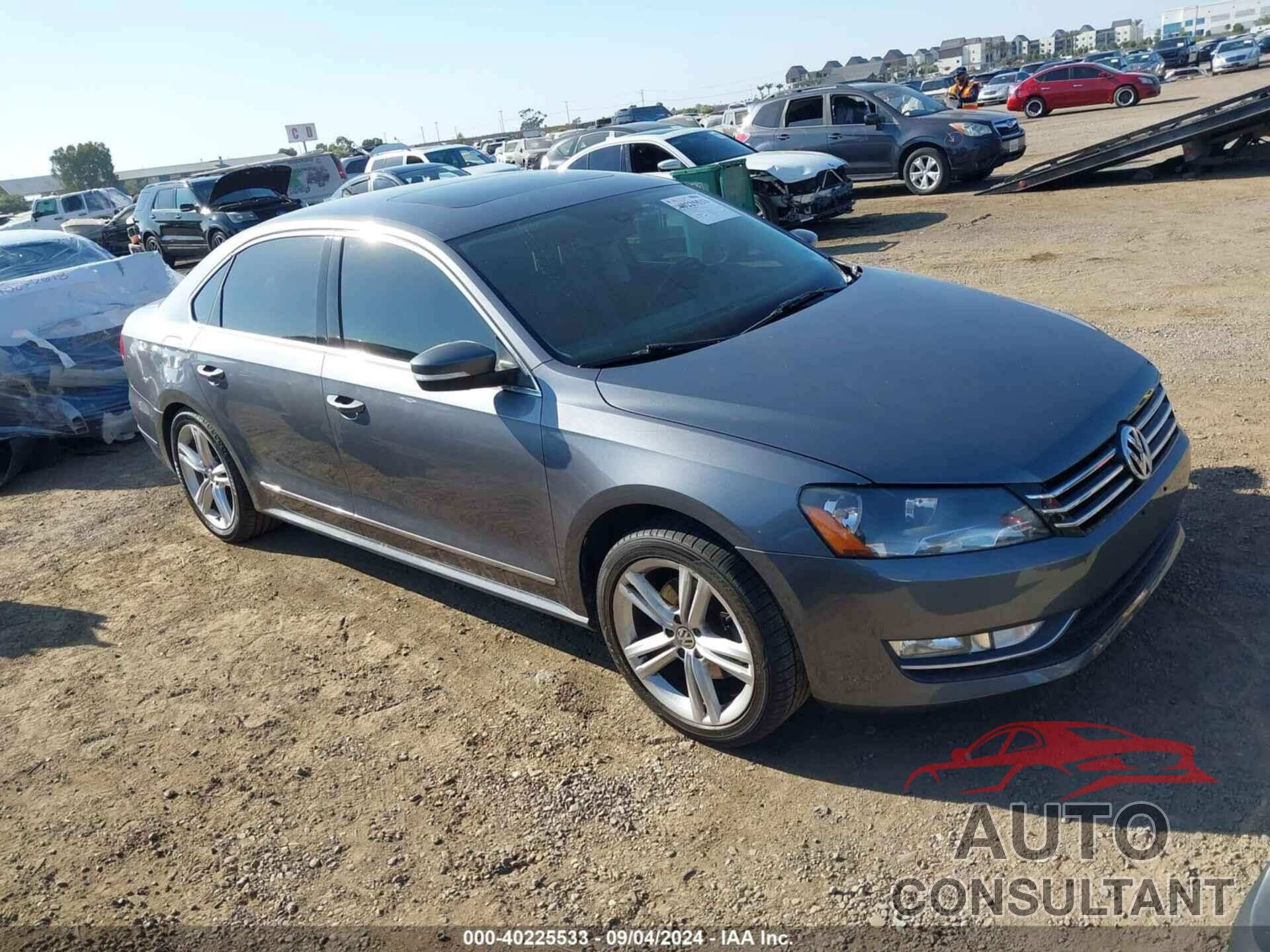 VOLKSWAGEN PASSAT 2013 - 1VWCN7A3XDC093319