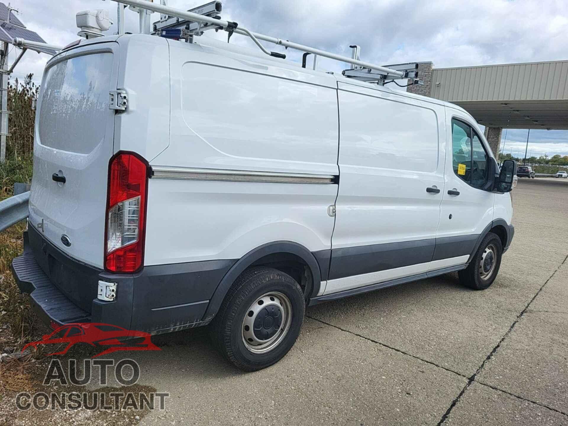 FORD TRANSIT 2016 - 1FTYR1YM9GKB55473