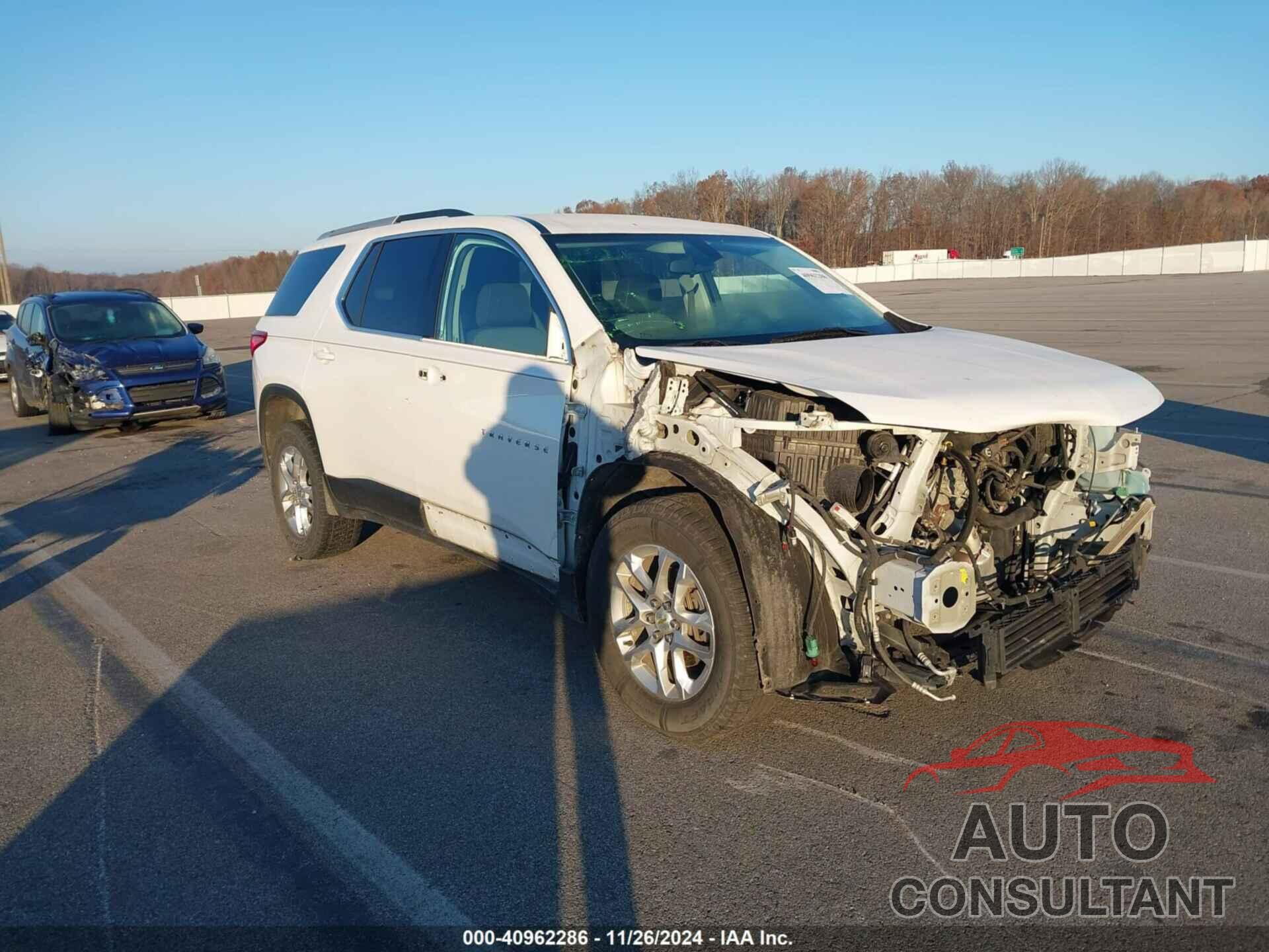 CHEVROLET TRAVERSE 2018 - 1GNEVGKW0JJ248835