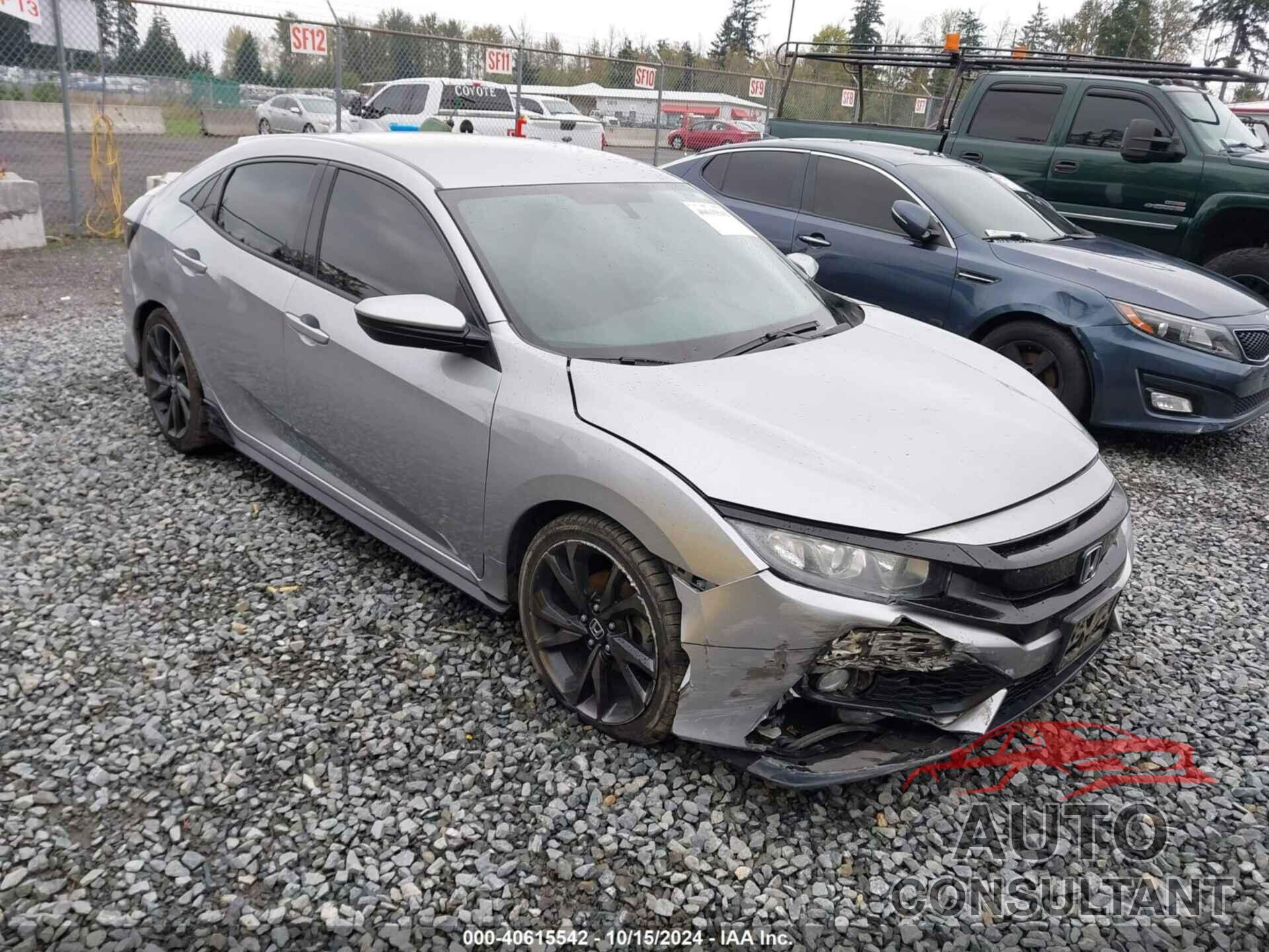HONDA CIVIC 2018 - SHHFK7H49JU402198