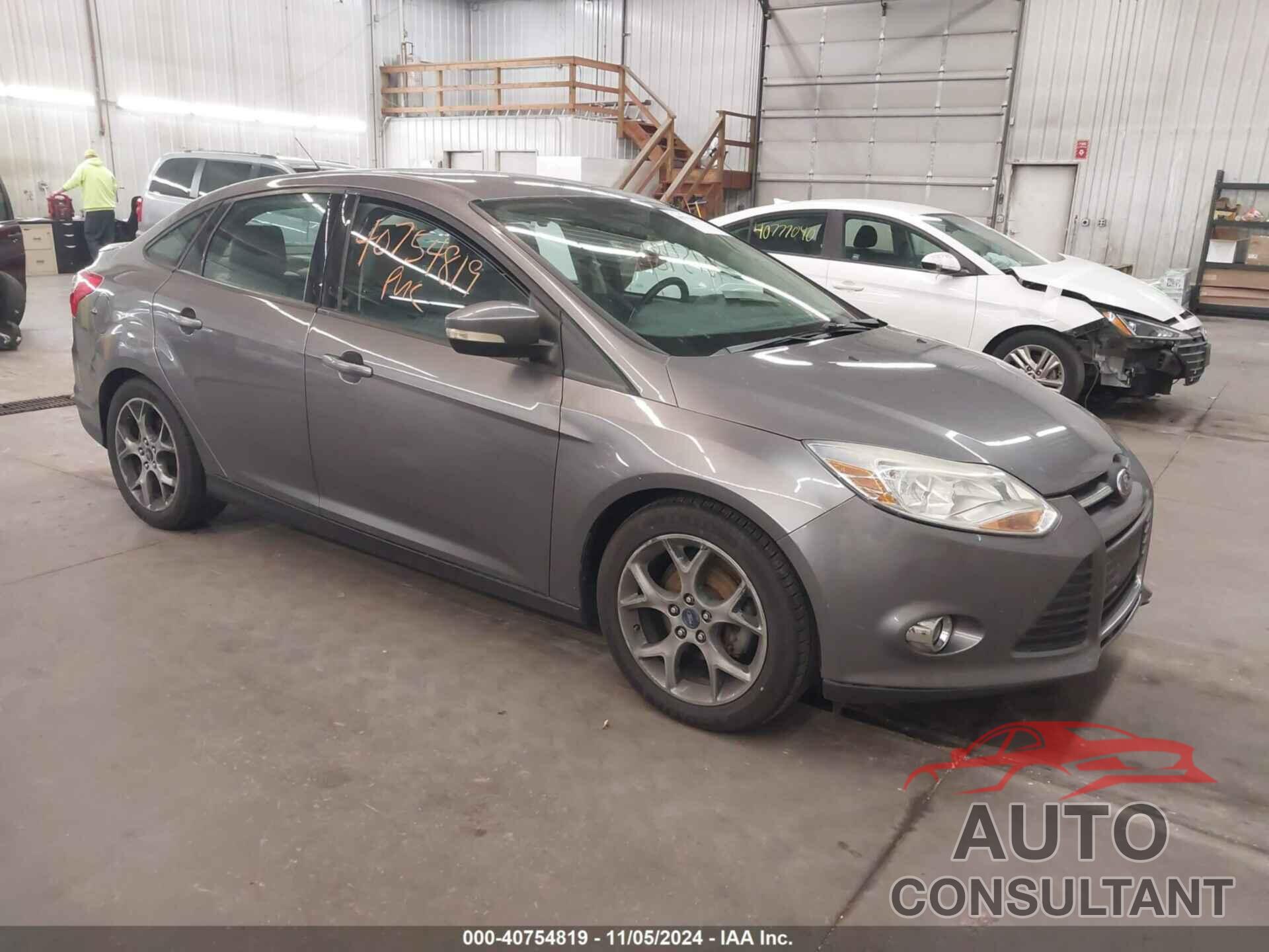 FORD FOCUS 2014 - 1FADP3F26EL209875