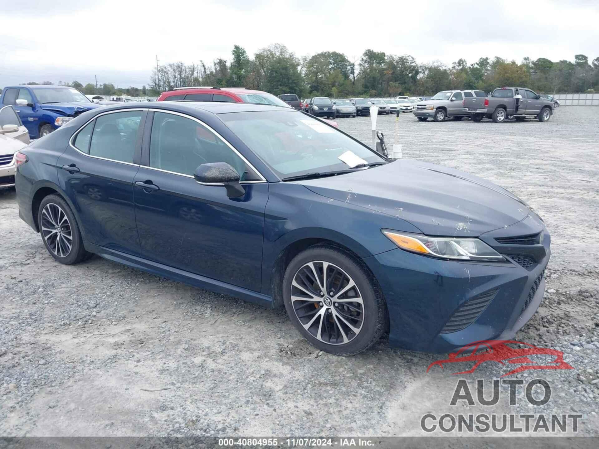 TOYOTA CAMRY 2018 - 4T1B11HK4JU642275