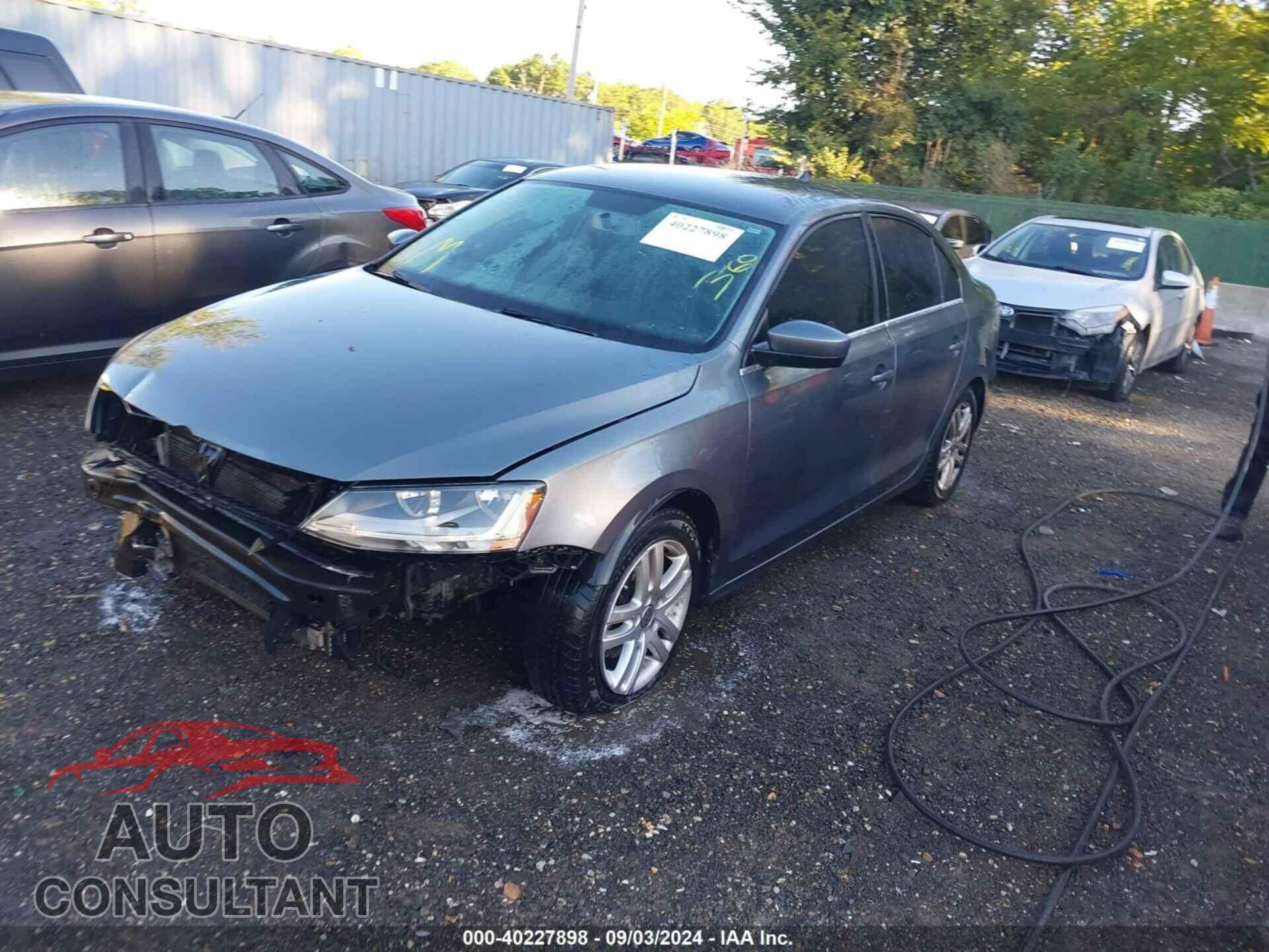 VOLKSWAGEN JETTA 2017 - 3VW2B7AJ0HM339656