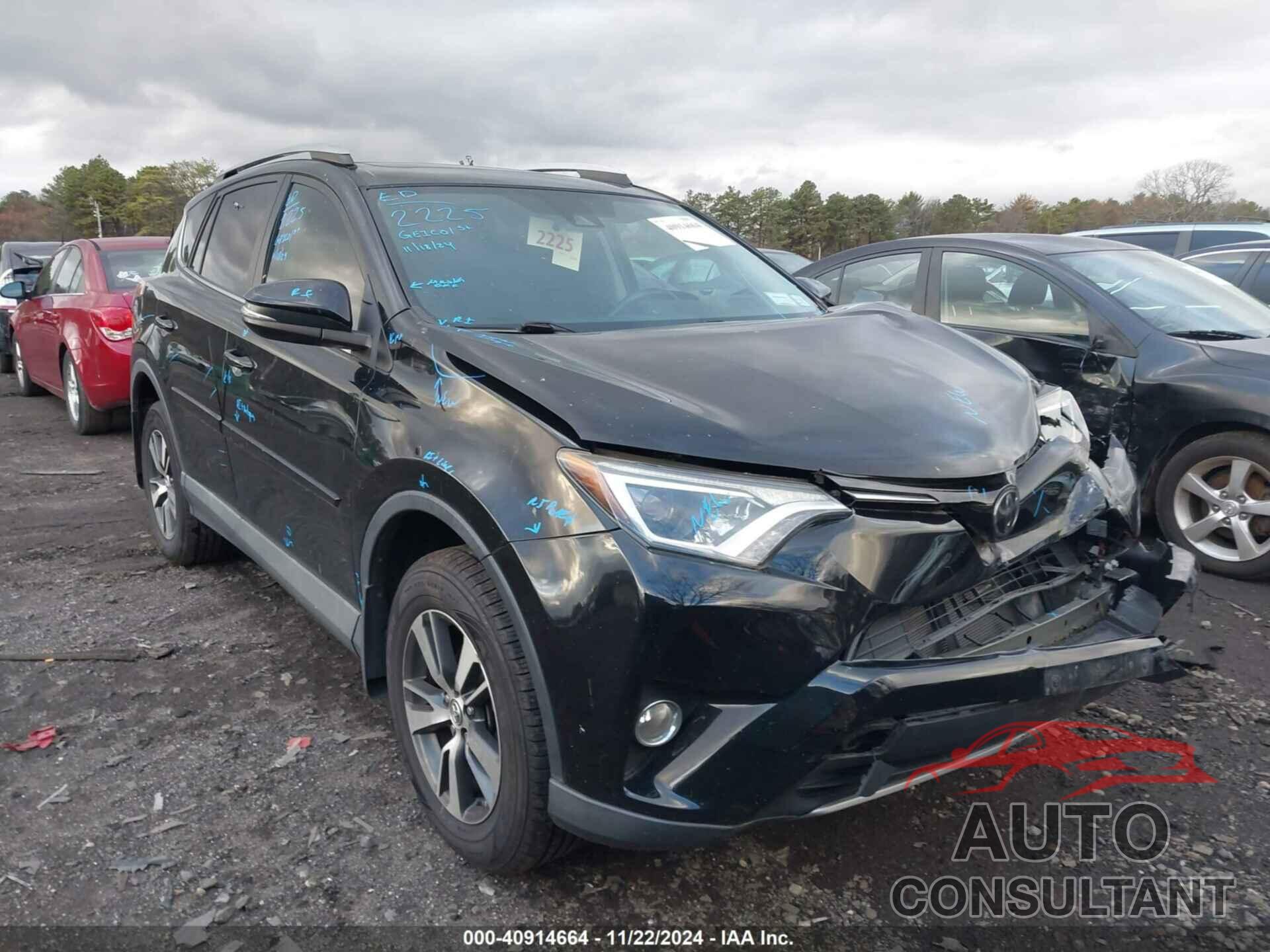 TOYOTA RAV4 2018 - 2T3RFREV1JW760563