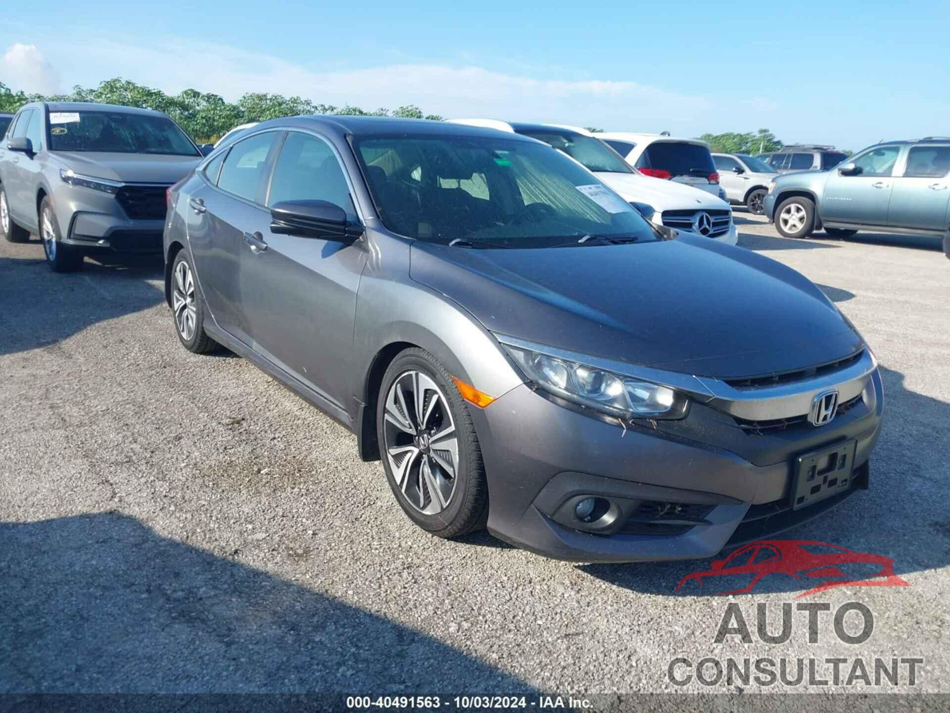HONDA CIVIC 2018 - JHMFC1F31JX029328