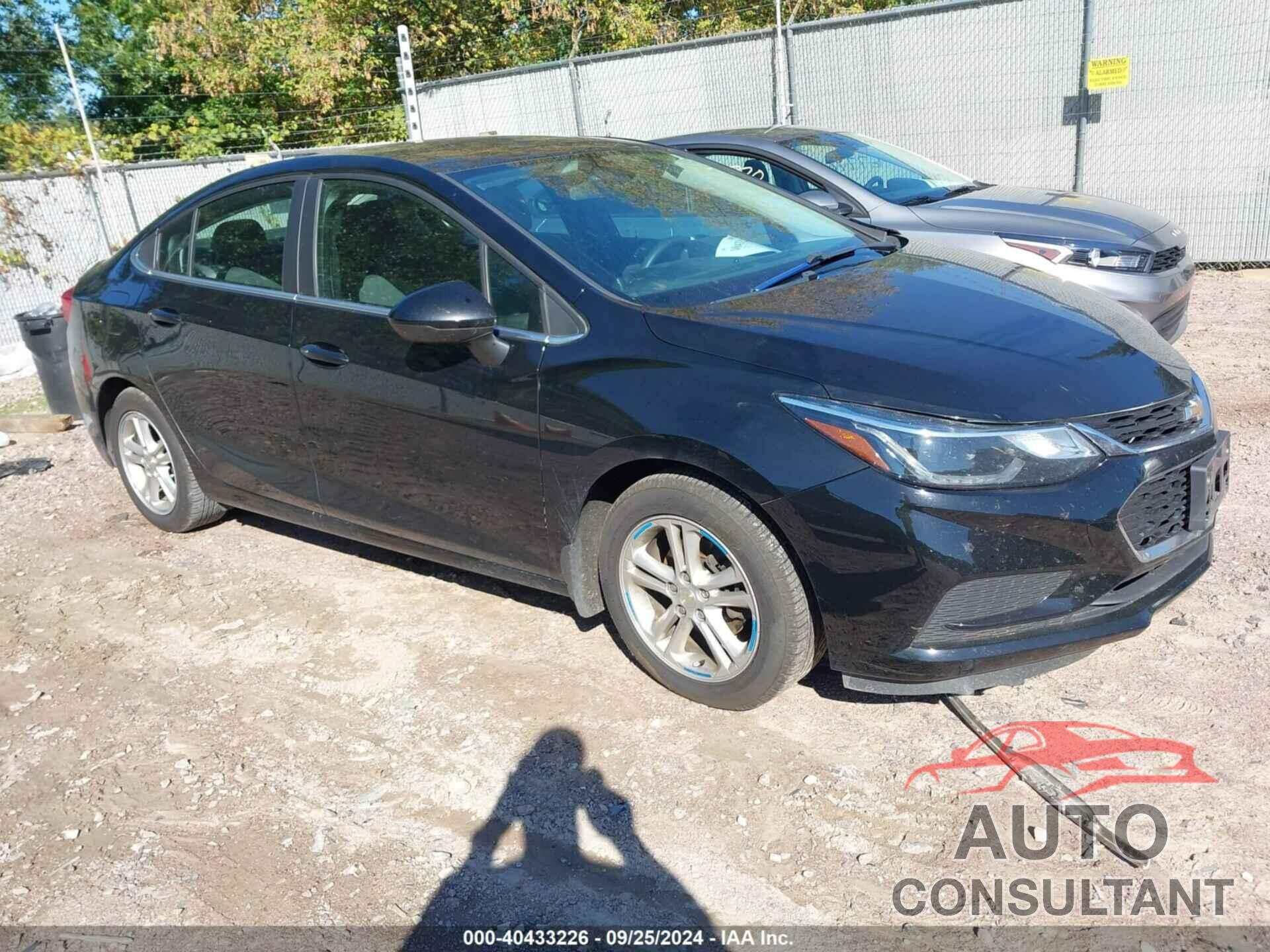 CHEVROLET CRUZE 2017 - 1G1BE5SMXH7226498