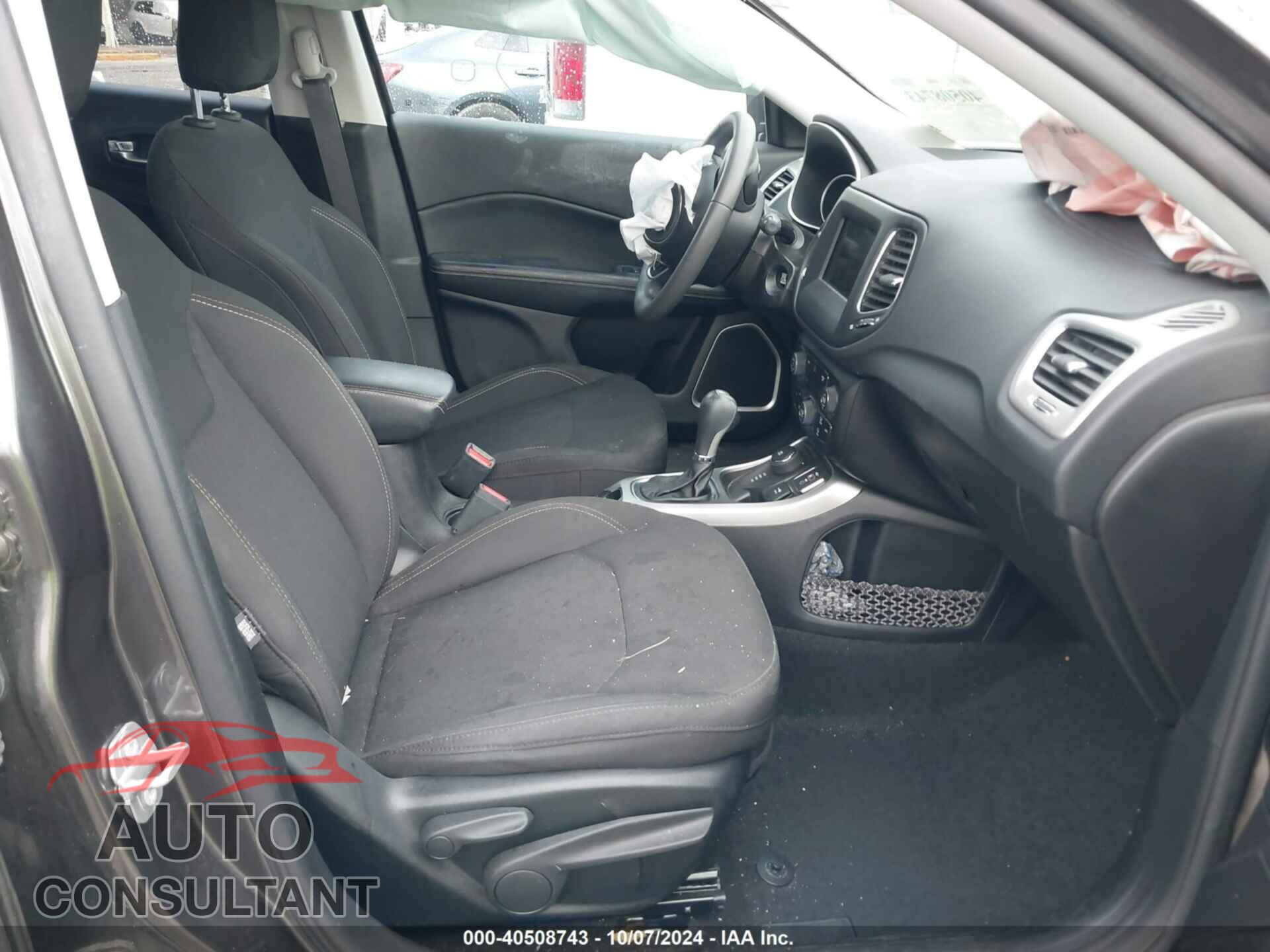 JEEP COMPASS 2020 - 3C4NJDAB0LT161787