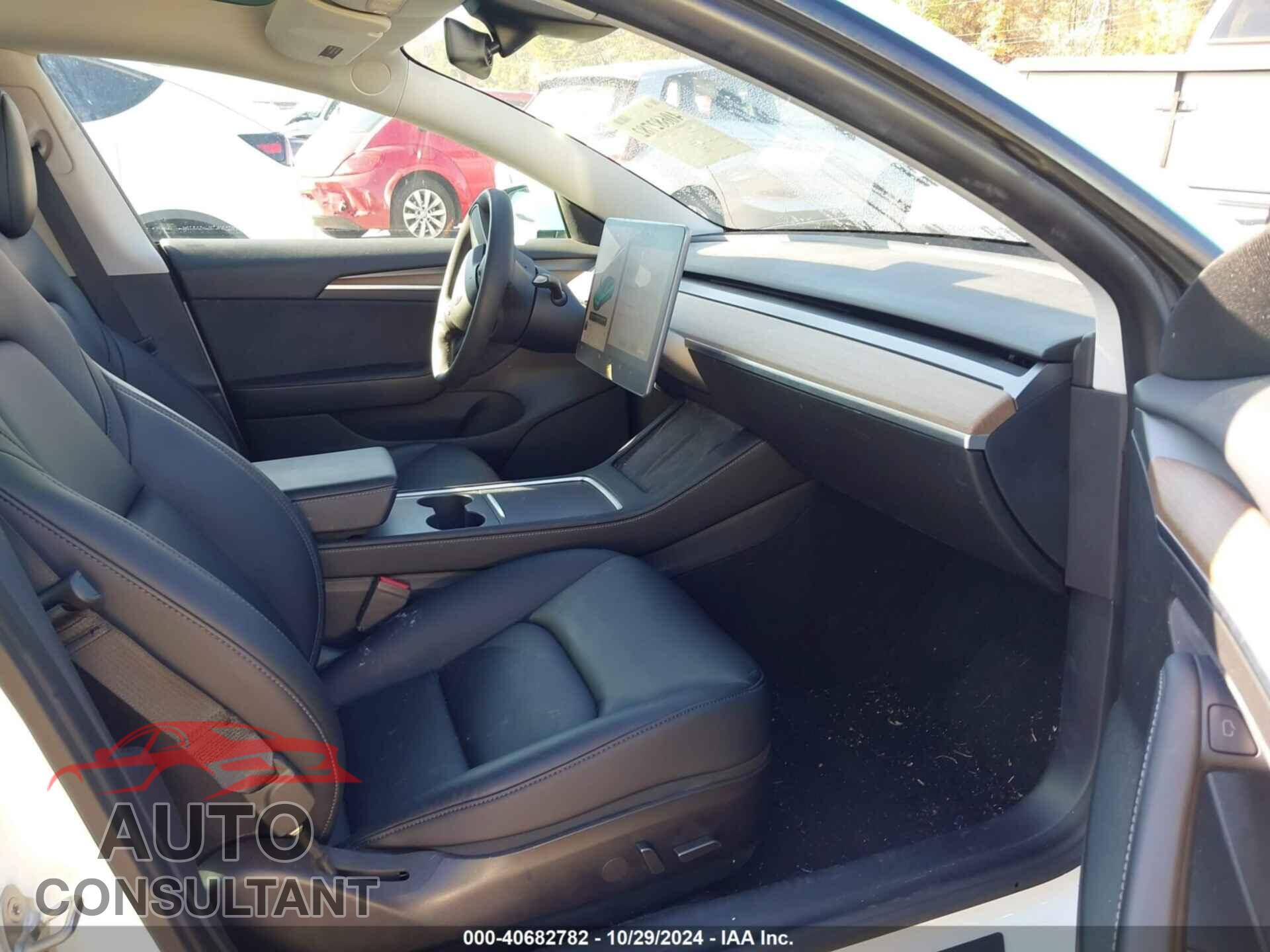 TESLA MODEL 3 2021 - 5YJ3E1EAXMF043046