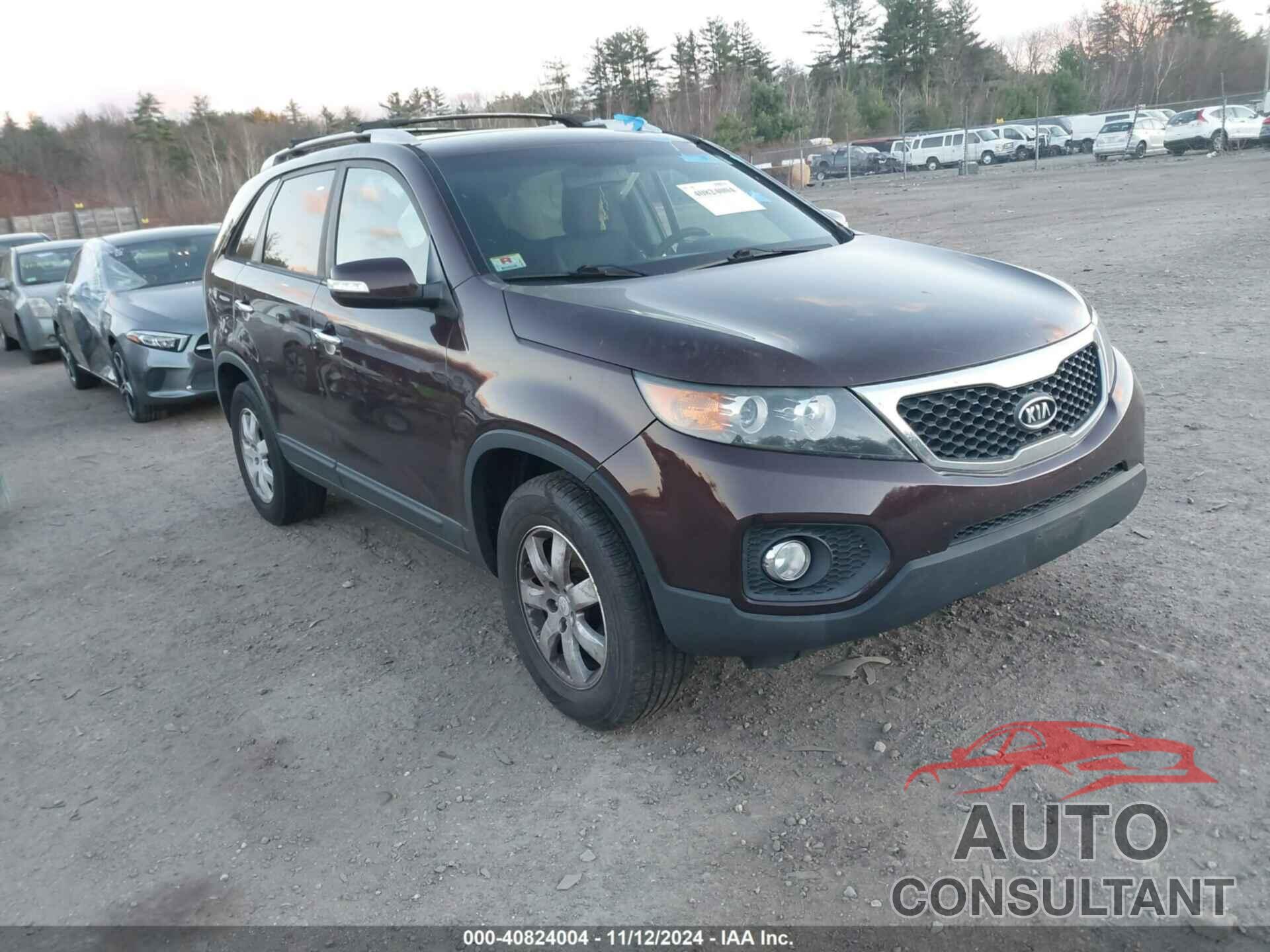 KIA SORENTO 2011 - 5XYKT3A1XBG173384