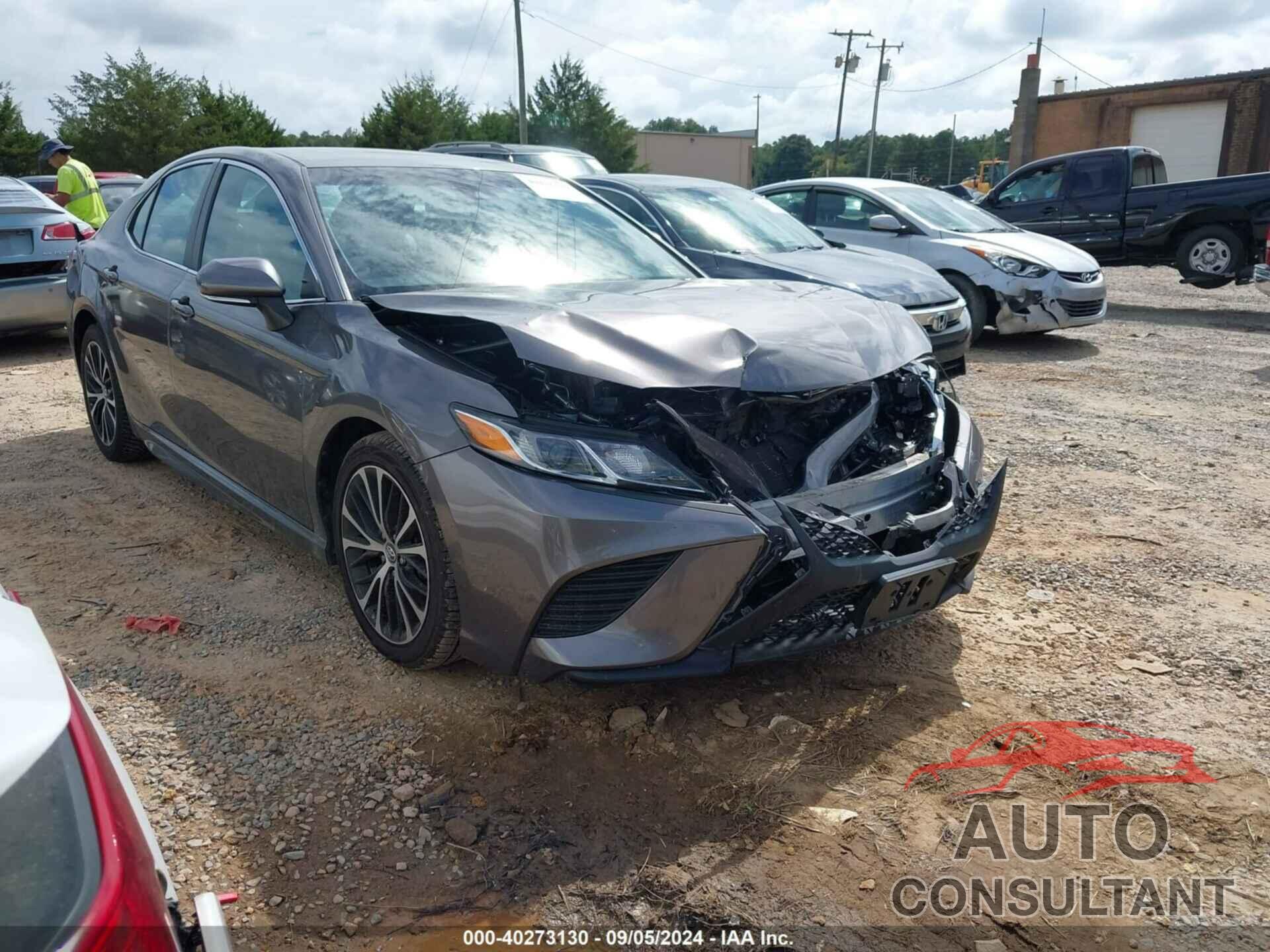 TOYOTA CAMRY 2018 - 4T1B11HK6JU007476