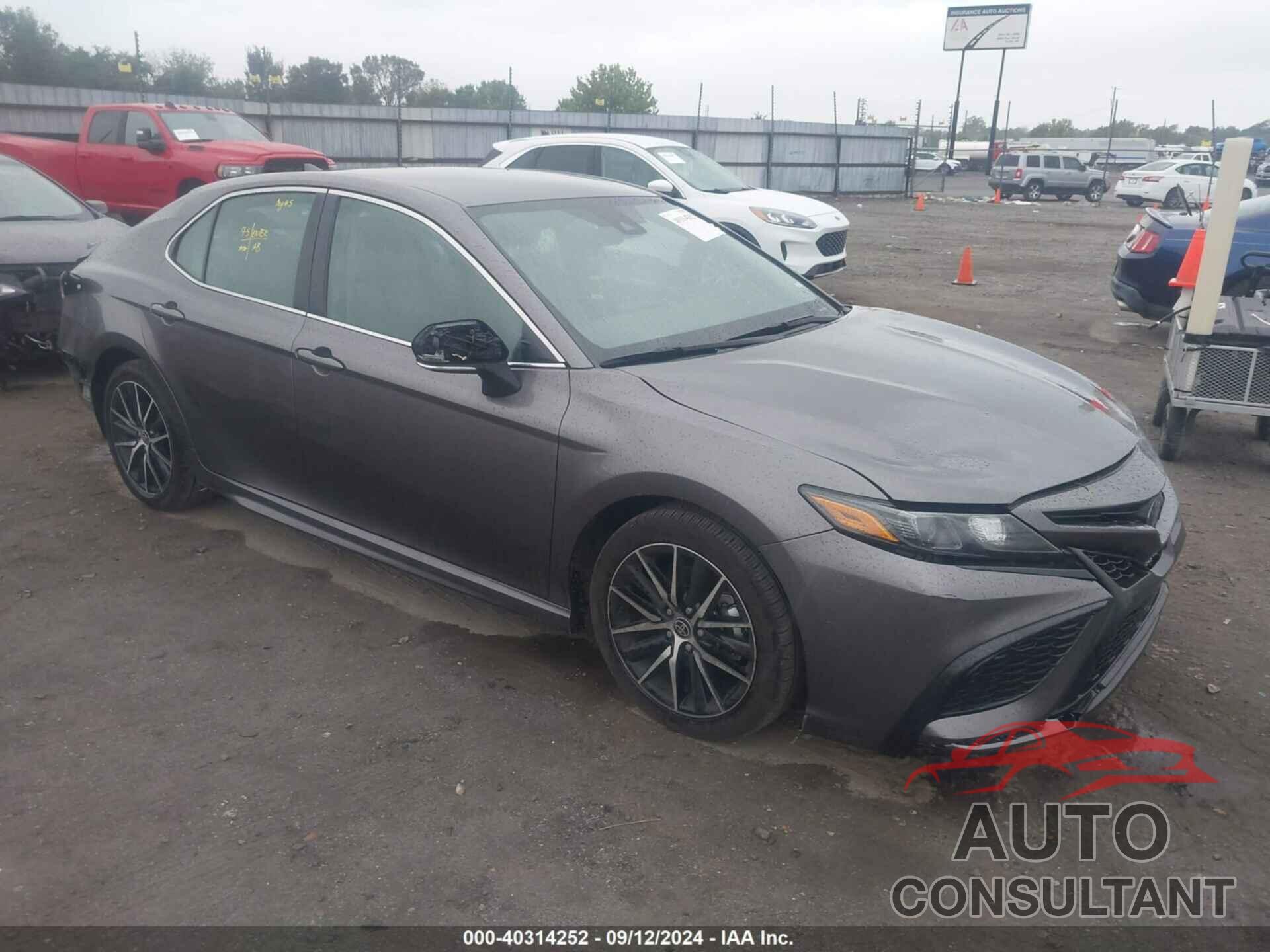 TOYOTA CAMRY 2023 - 4T1G11AK9PU801915