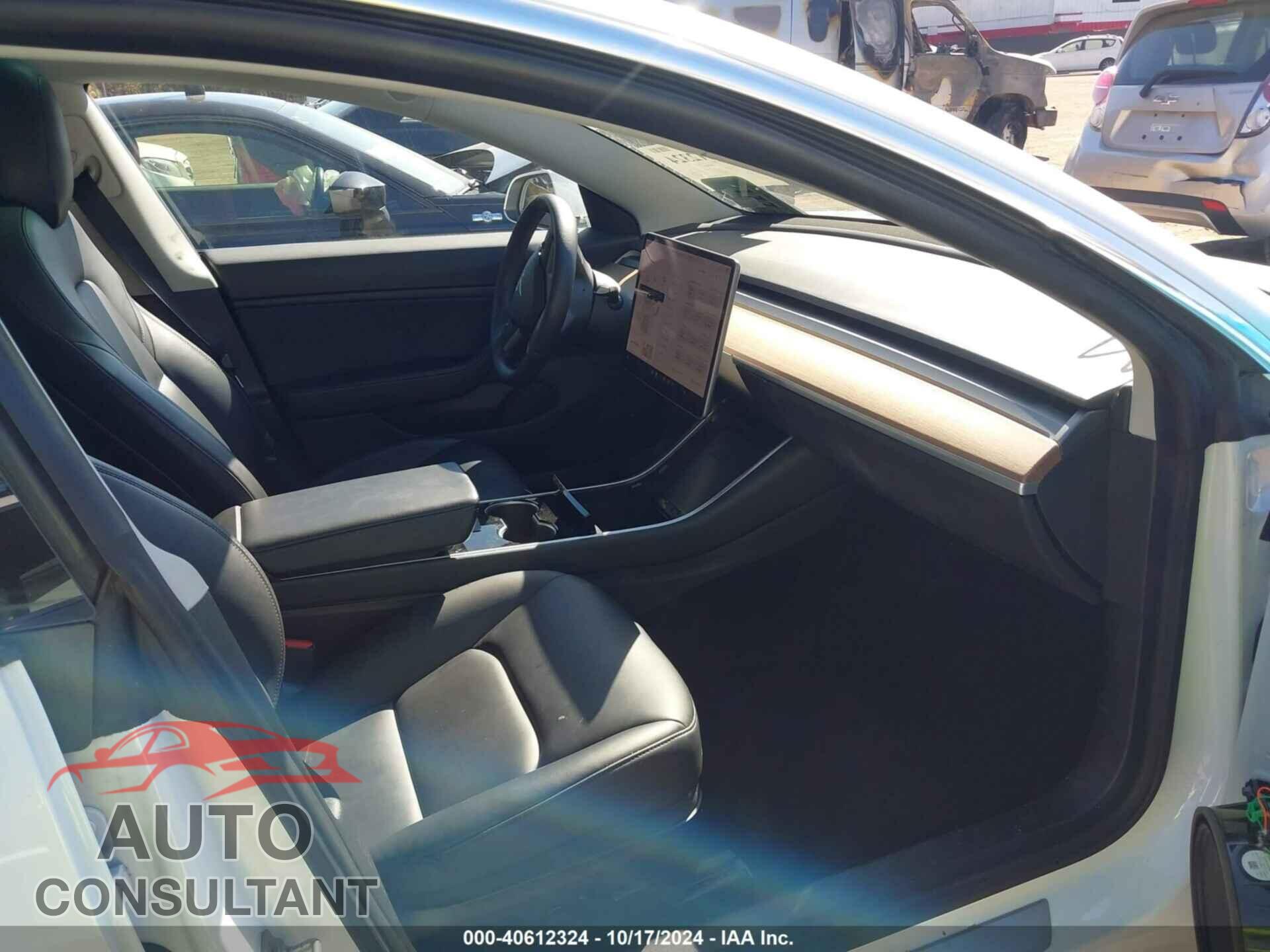 TESLA MODEL 3 2020 - 5YJ3E1EB2LF618201