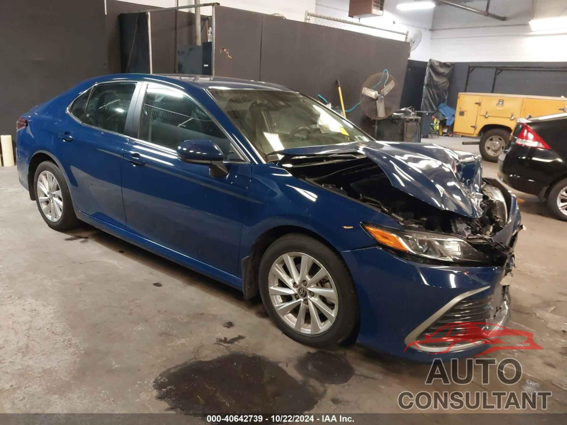 TOYOTA CAMRY 2023 - 4T1C11BK6PU086461