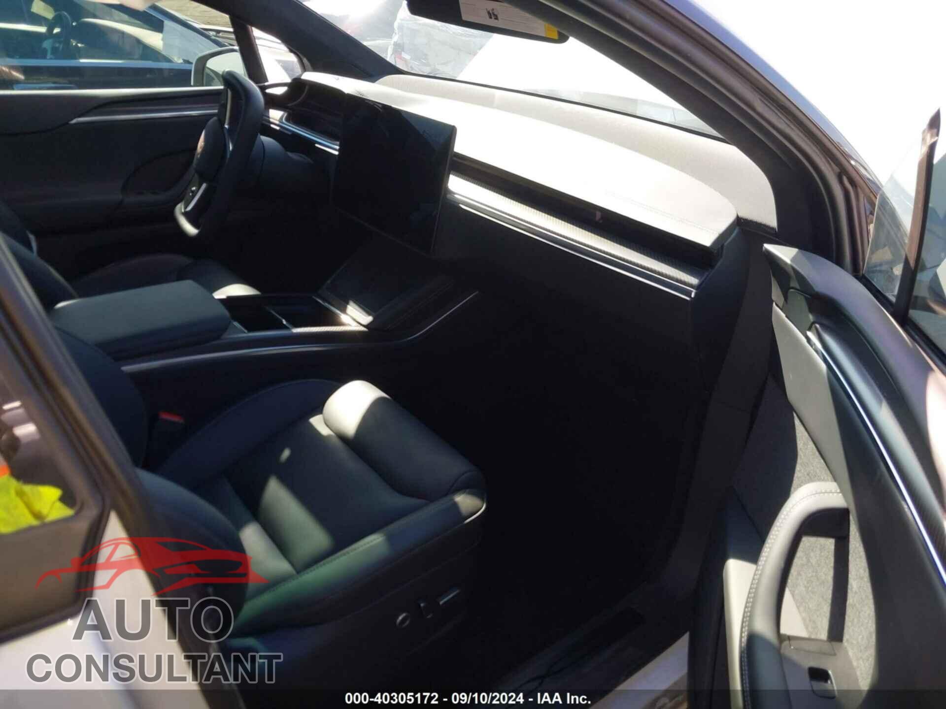 TESLA MODEL X 2022 - 7SAXCBE62NF360283