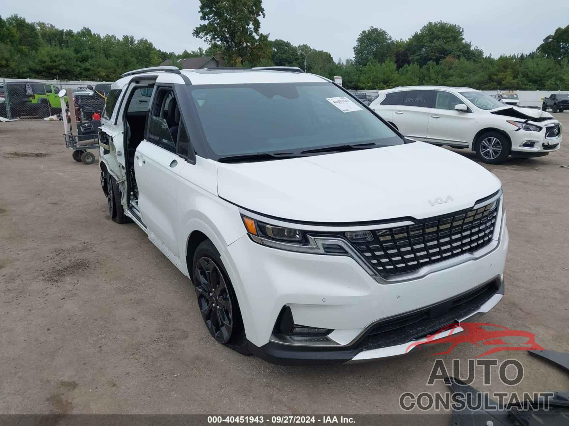 KIA CARNIVAL MPV 2024 - KNDNE5H37R6310384