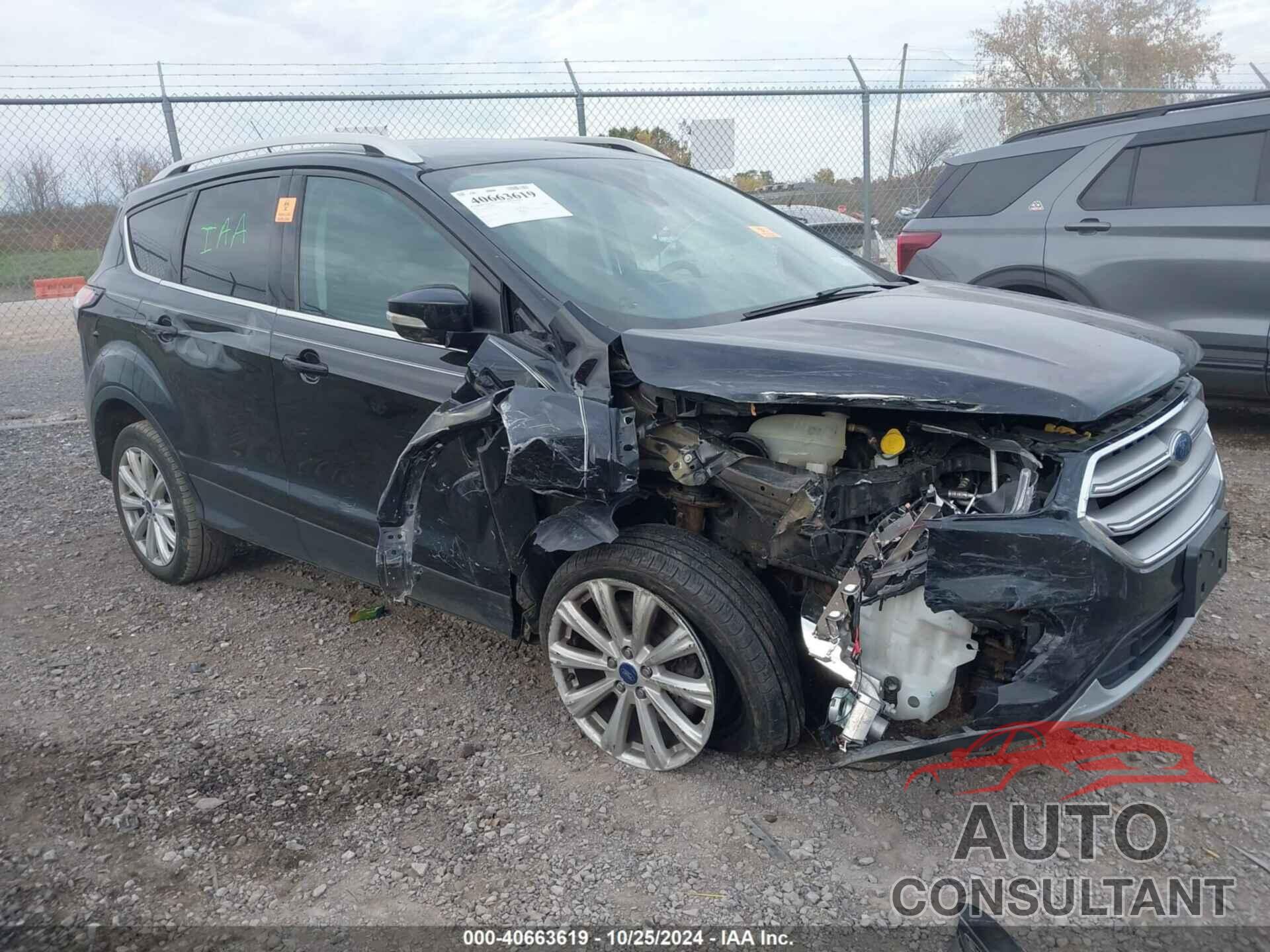 FORD ESCAPE 2017 - 1FMCU9JD1HUE82758