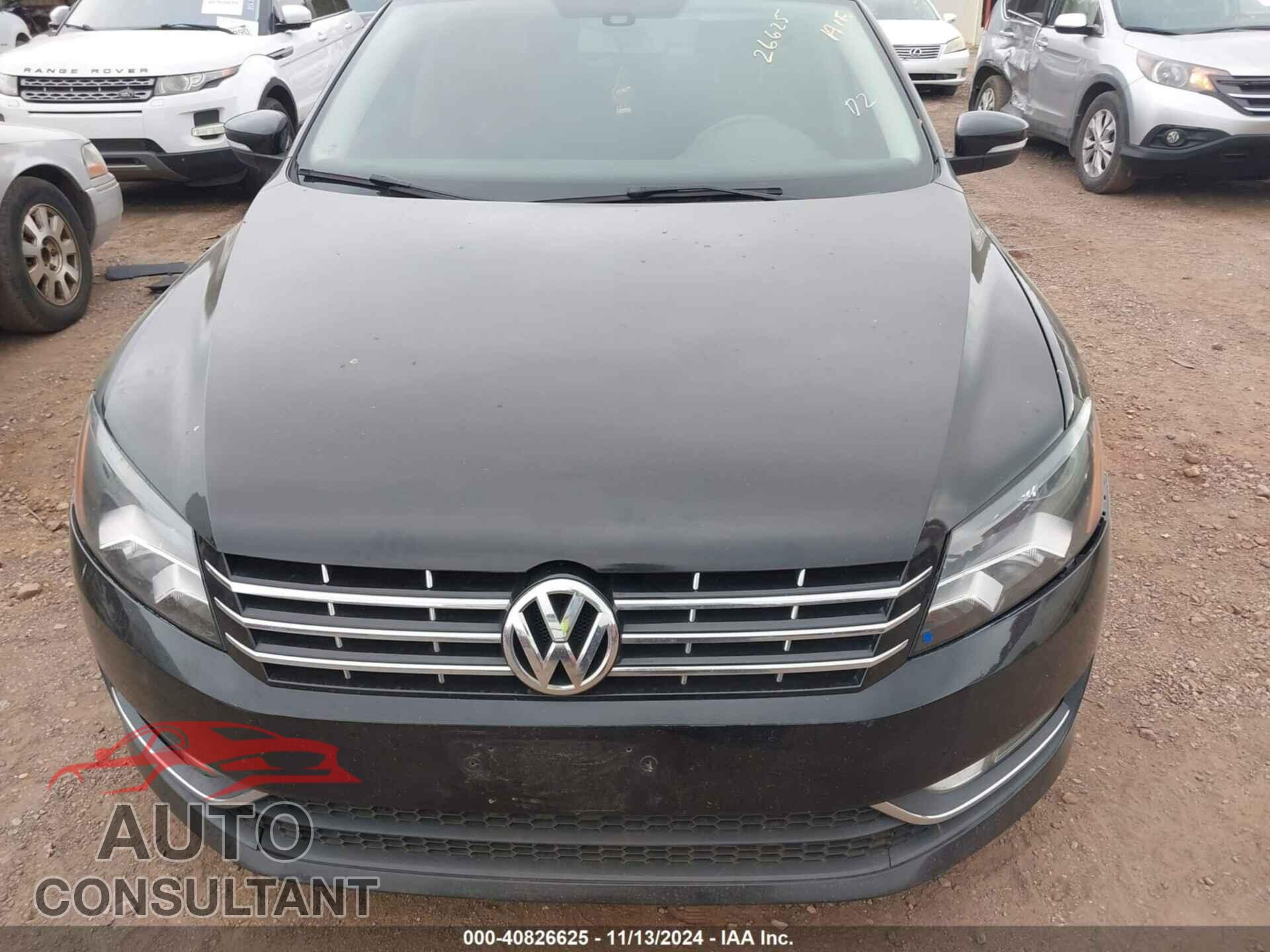 VOLKSWAGEN PASSAT 2015 - 1VWAT7A35FC116005