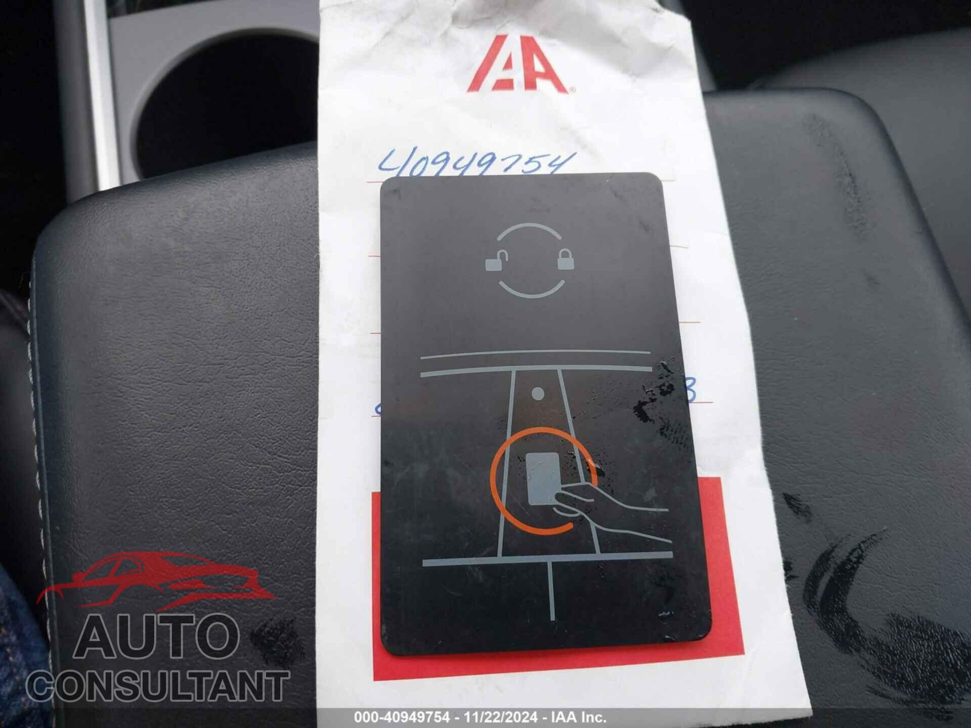 TESLA MODEL 3 2021 - 5YJ3E1EA9MF982687