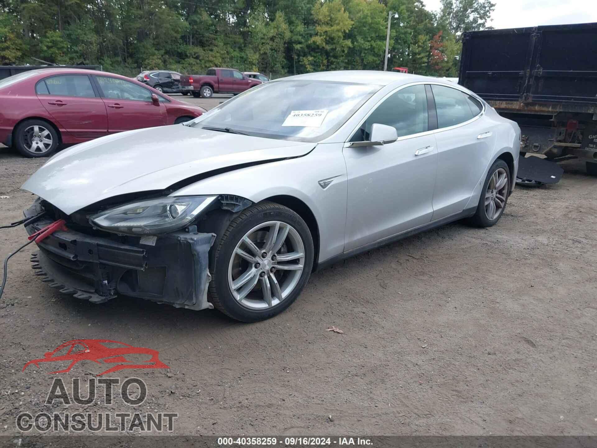 TESLA MODEL S 2013 - 5YJSA1CN2DFP27666