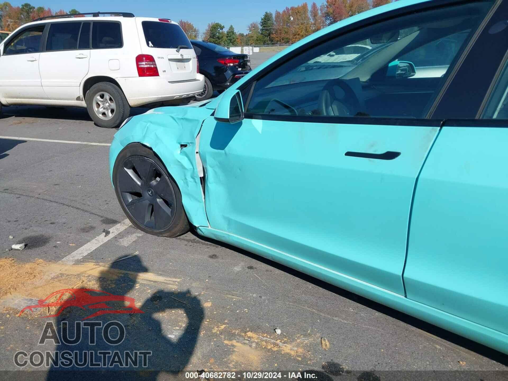 TESLA MODEL 3 2021 - 5YJ3E1EAXMF043046