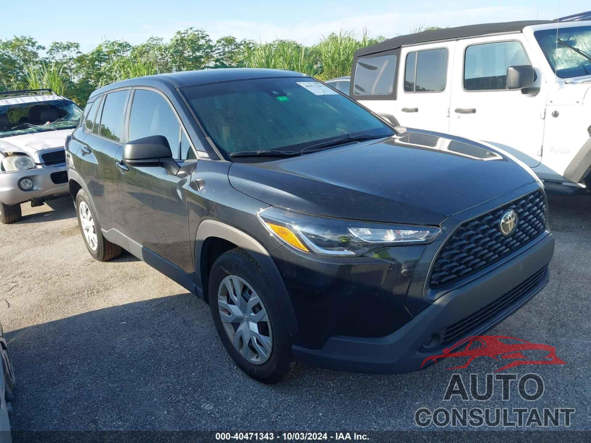 TOYOTA COROLLA CROSS 2022 - 7MUAAABG5NV014360