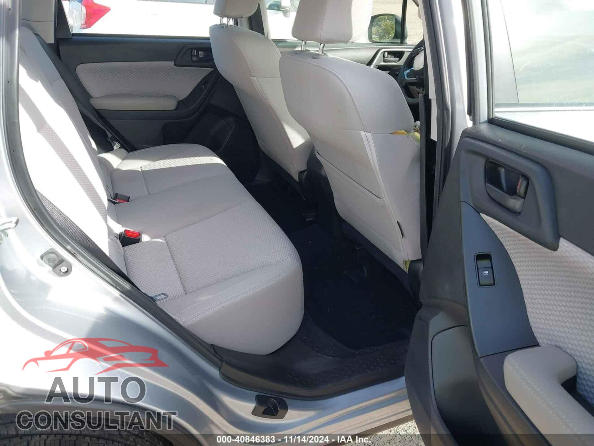 SUBARU FORESTER 2018 - JF2SJAAC2JH434882