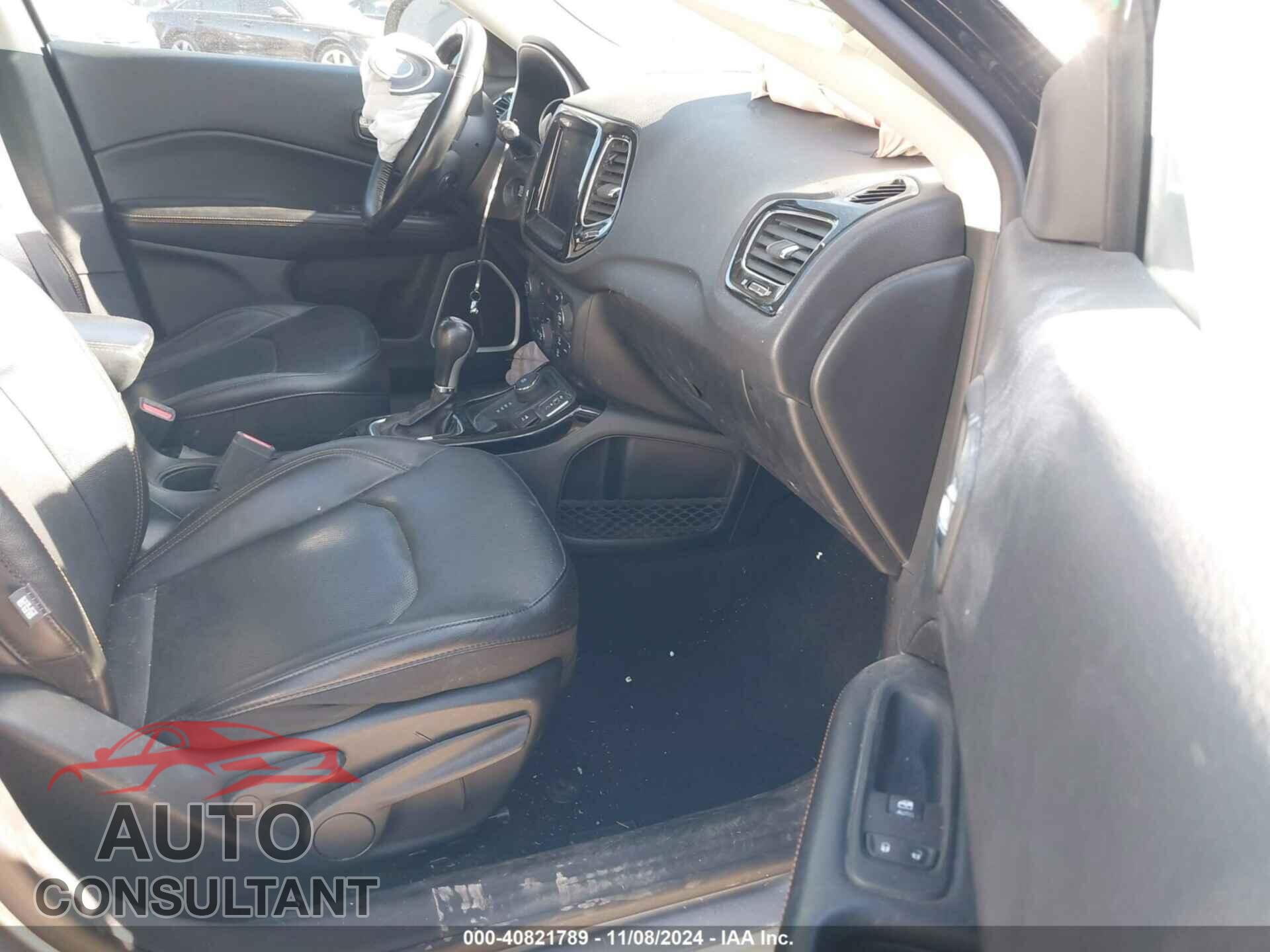 JEEP COMPASS 2019 - 3C4NJDCB8KT669405