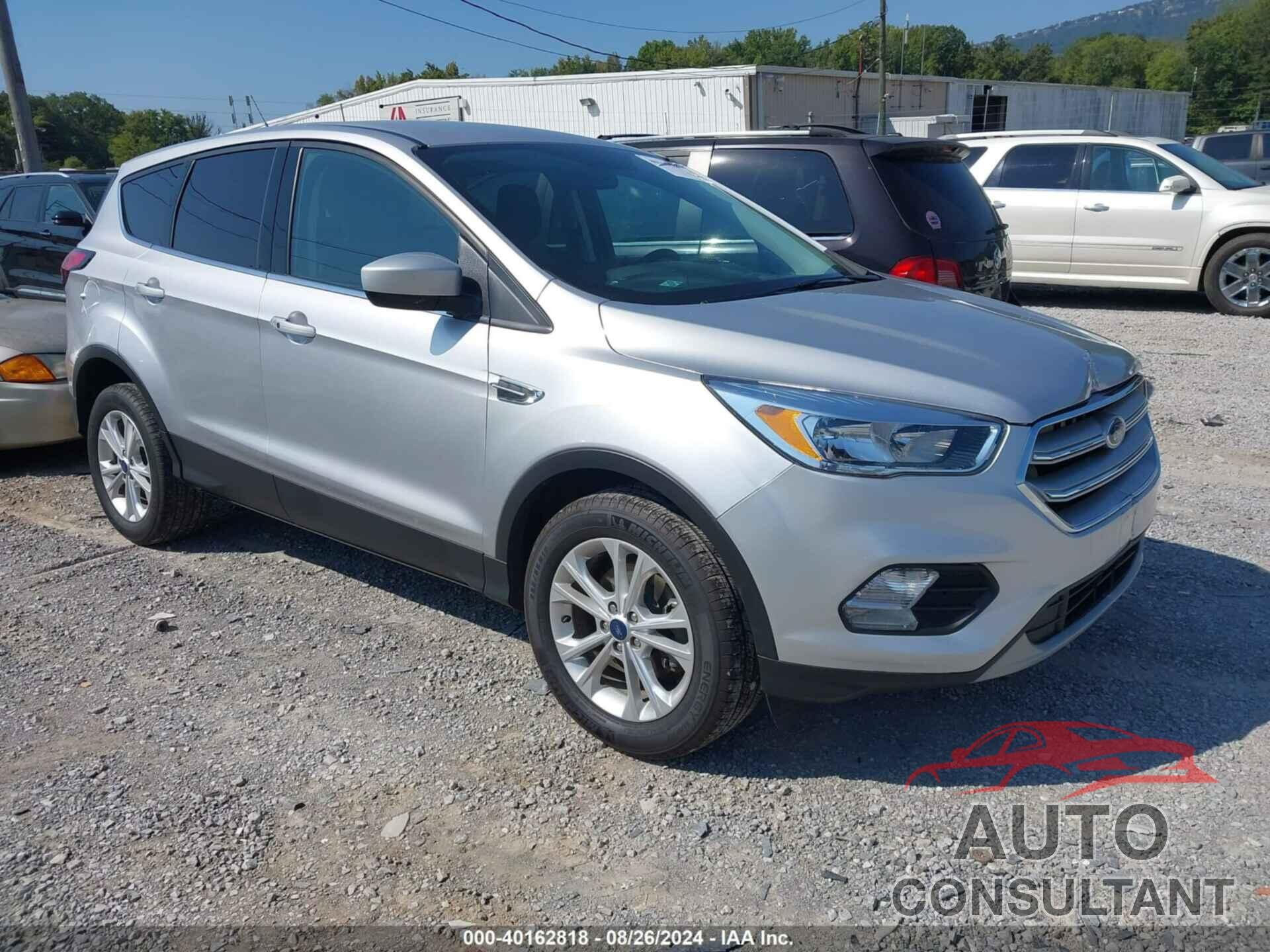 FORD ESCAPE 2019 - 1FMCU0GD0KUB24481