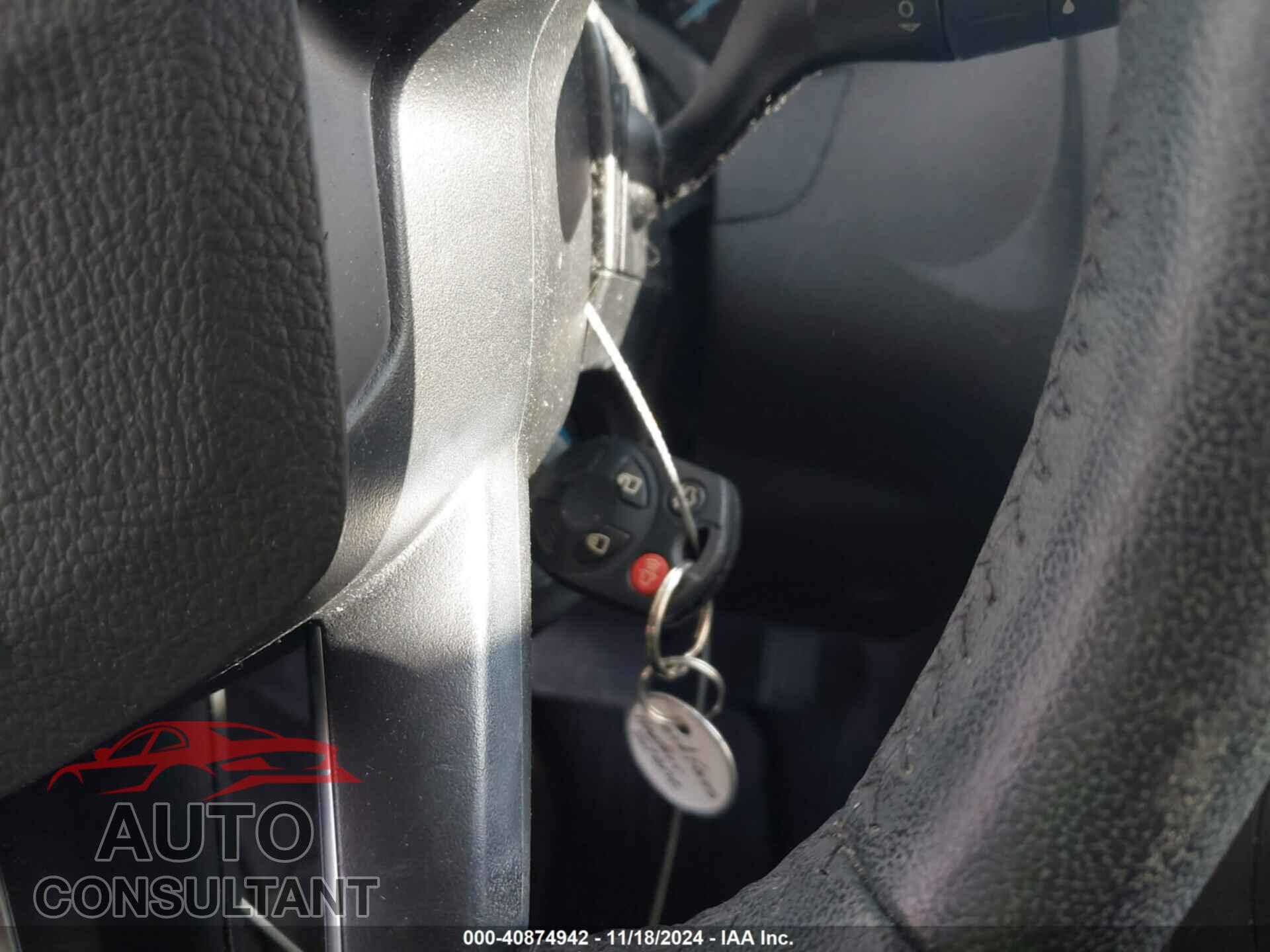 FORD FOCUS 2017 - 1FADP3F25HL219088
