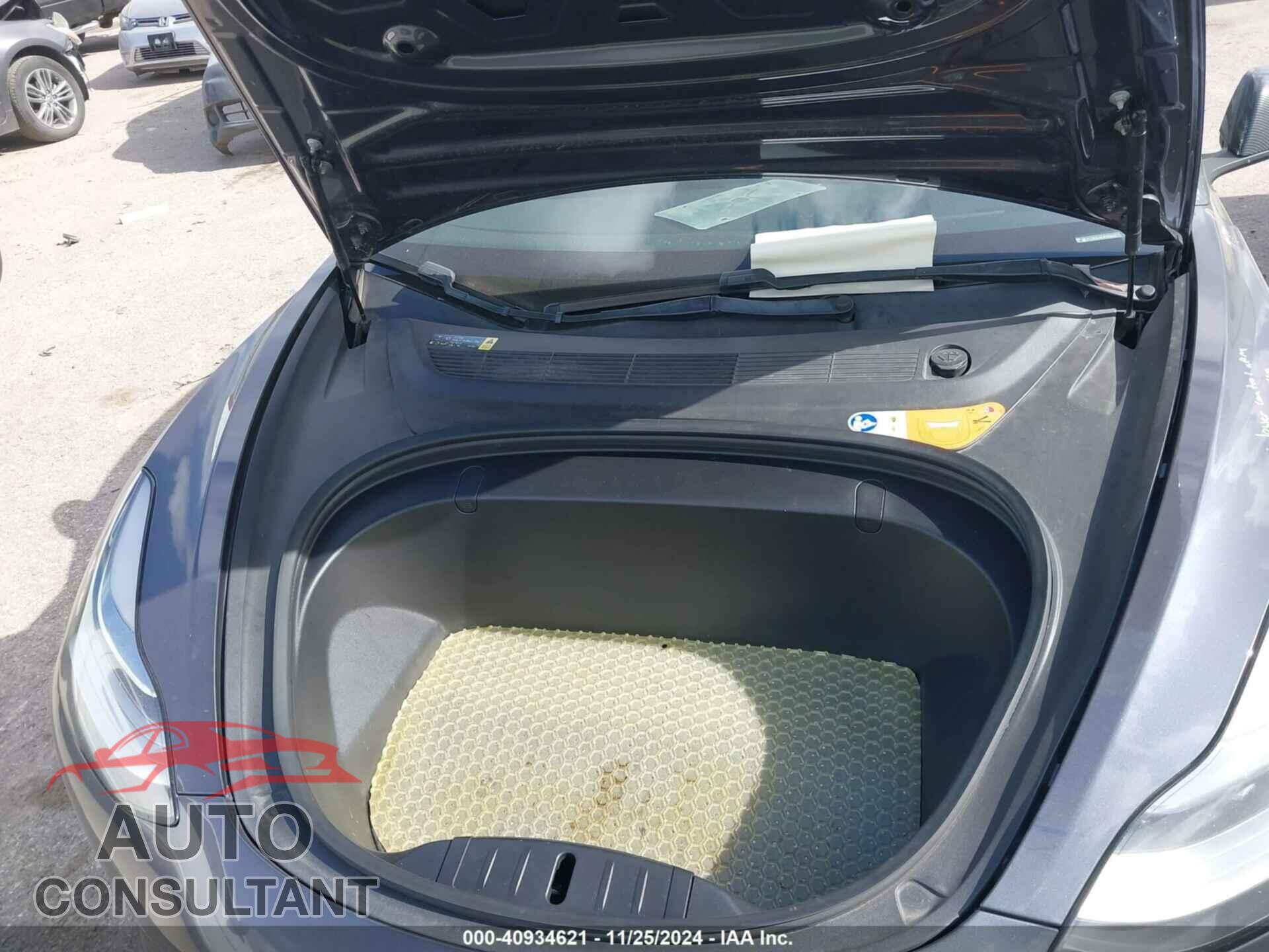 TESLA MODEL 3 2018 - 5YJ3E1EA6JF009441