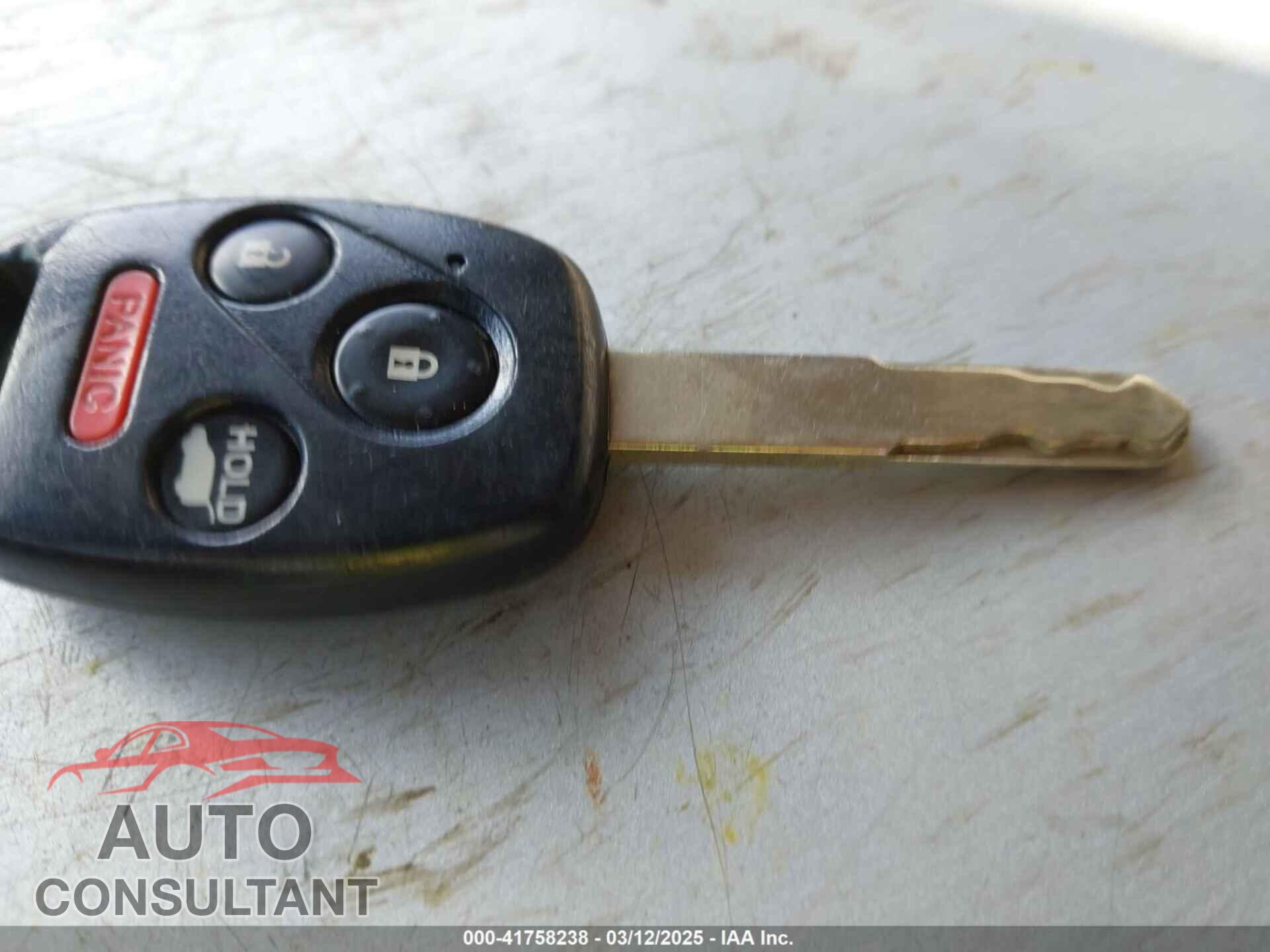 HONDA PILOT 2013 - 5FNYF4H52DB020184