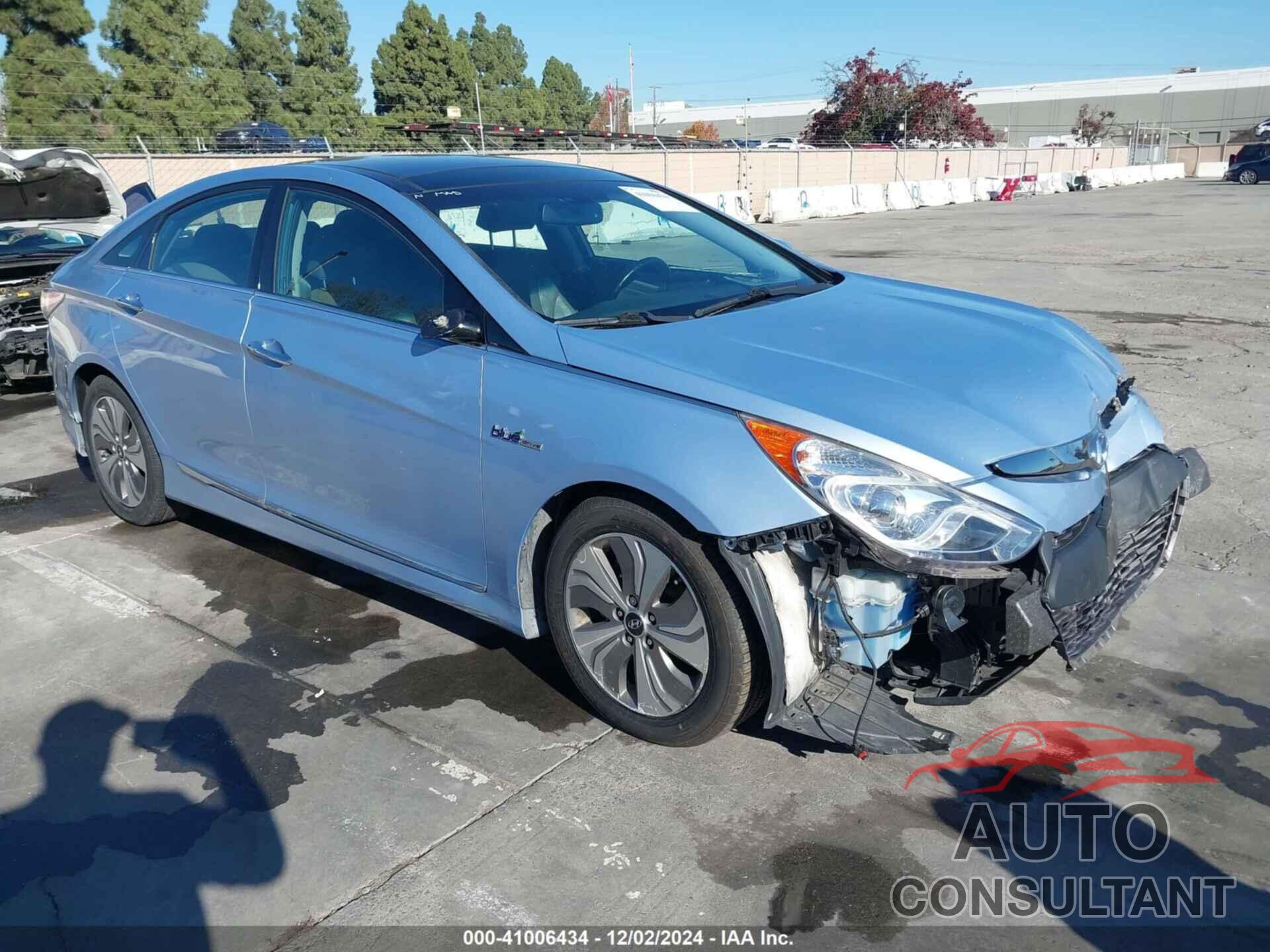 HYUNDAI SONATA HYBRID 2013 - KMHEC4A43DA076412