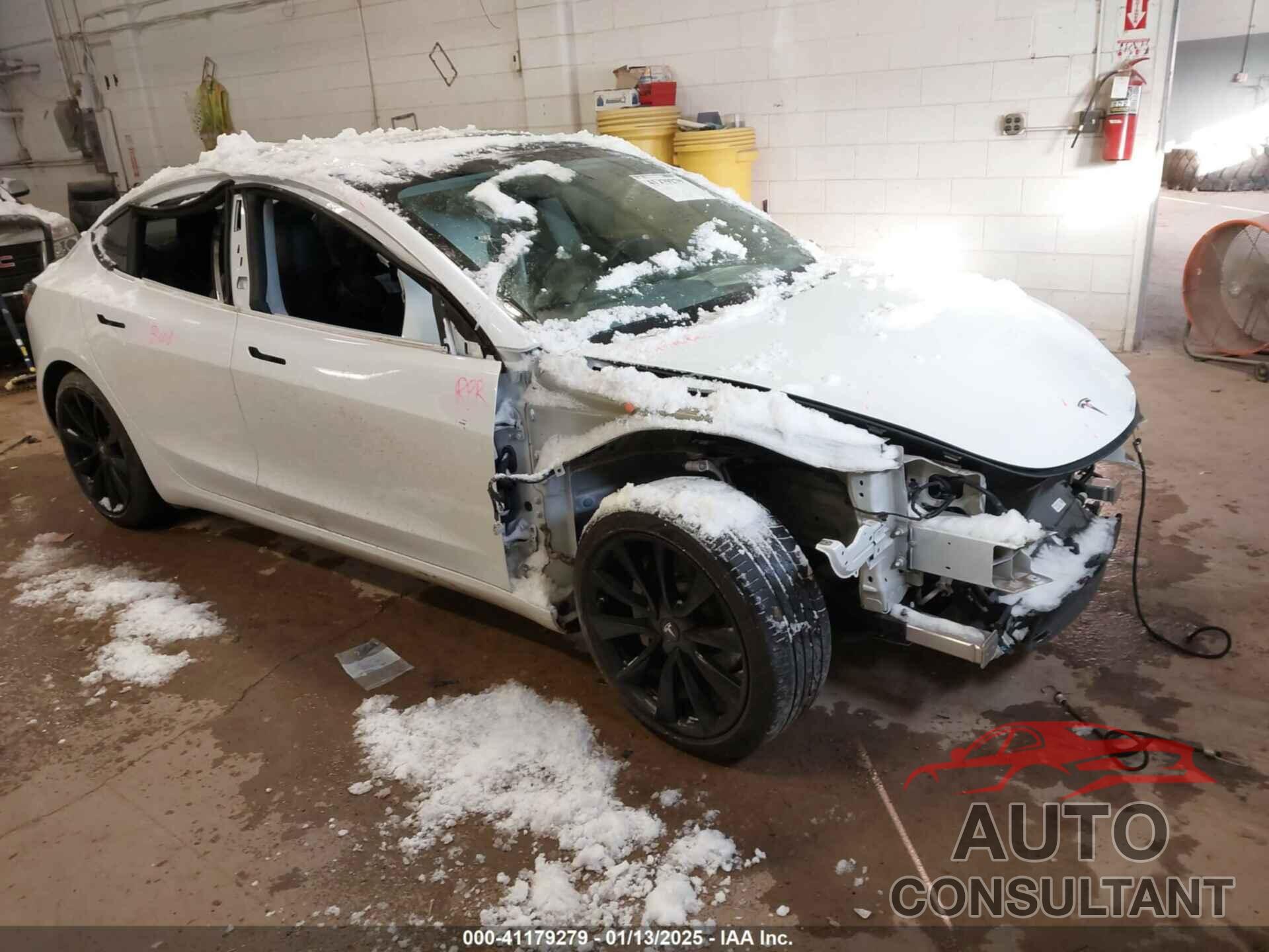 TESLA MODEL 3 2019 - 5YJ3E1EB1KF437718
