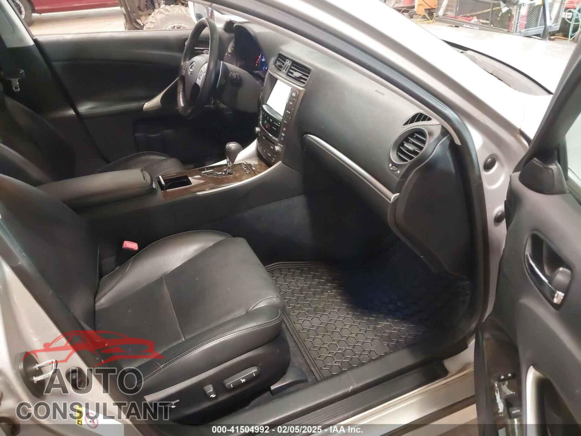LEXUS IS 350 2012 - JTHBE5C23C5028675