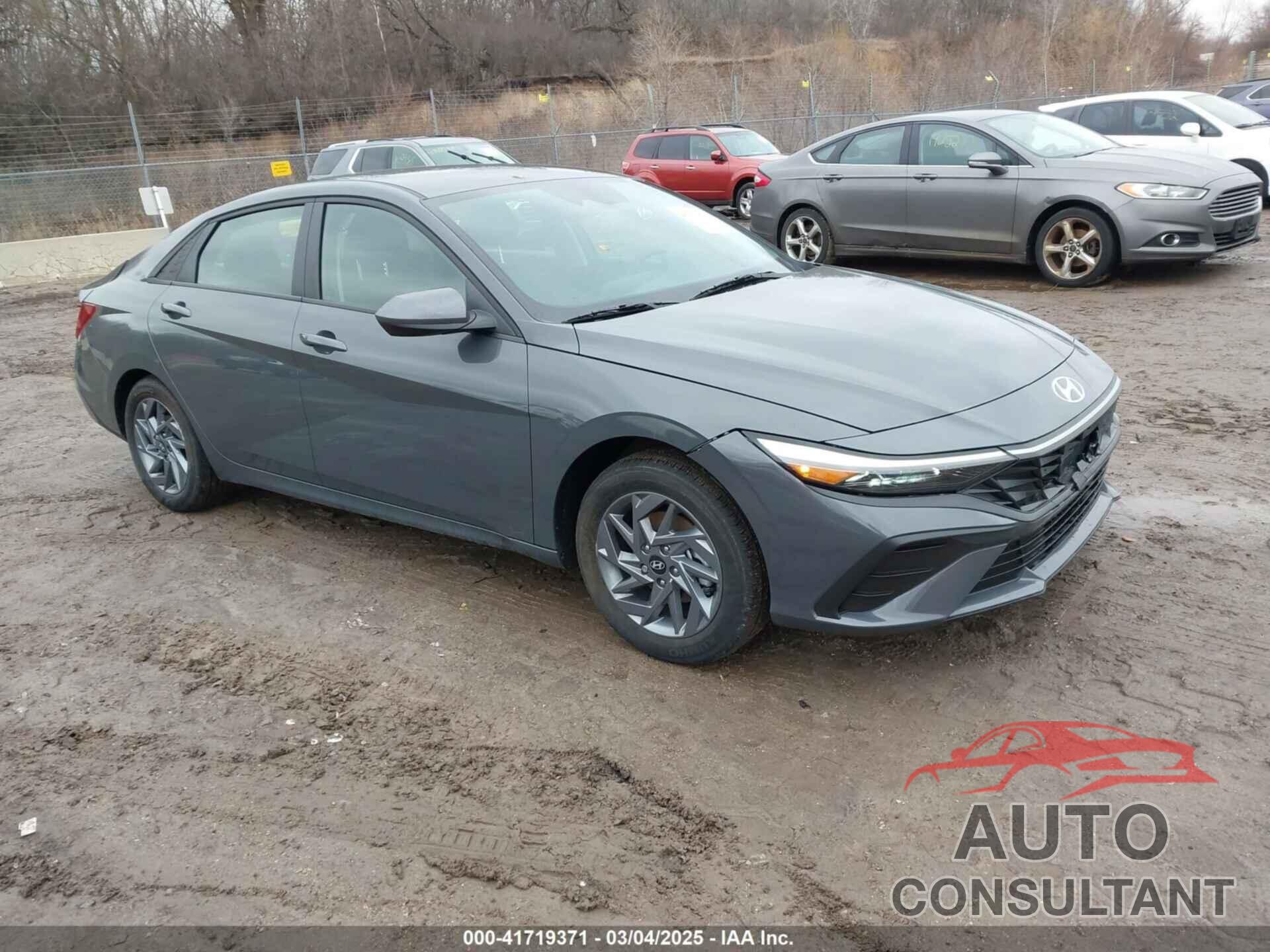 HYUNDAI ELANTRA 2024 - KMHLM4DG6RU689043