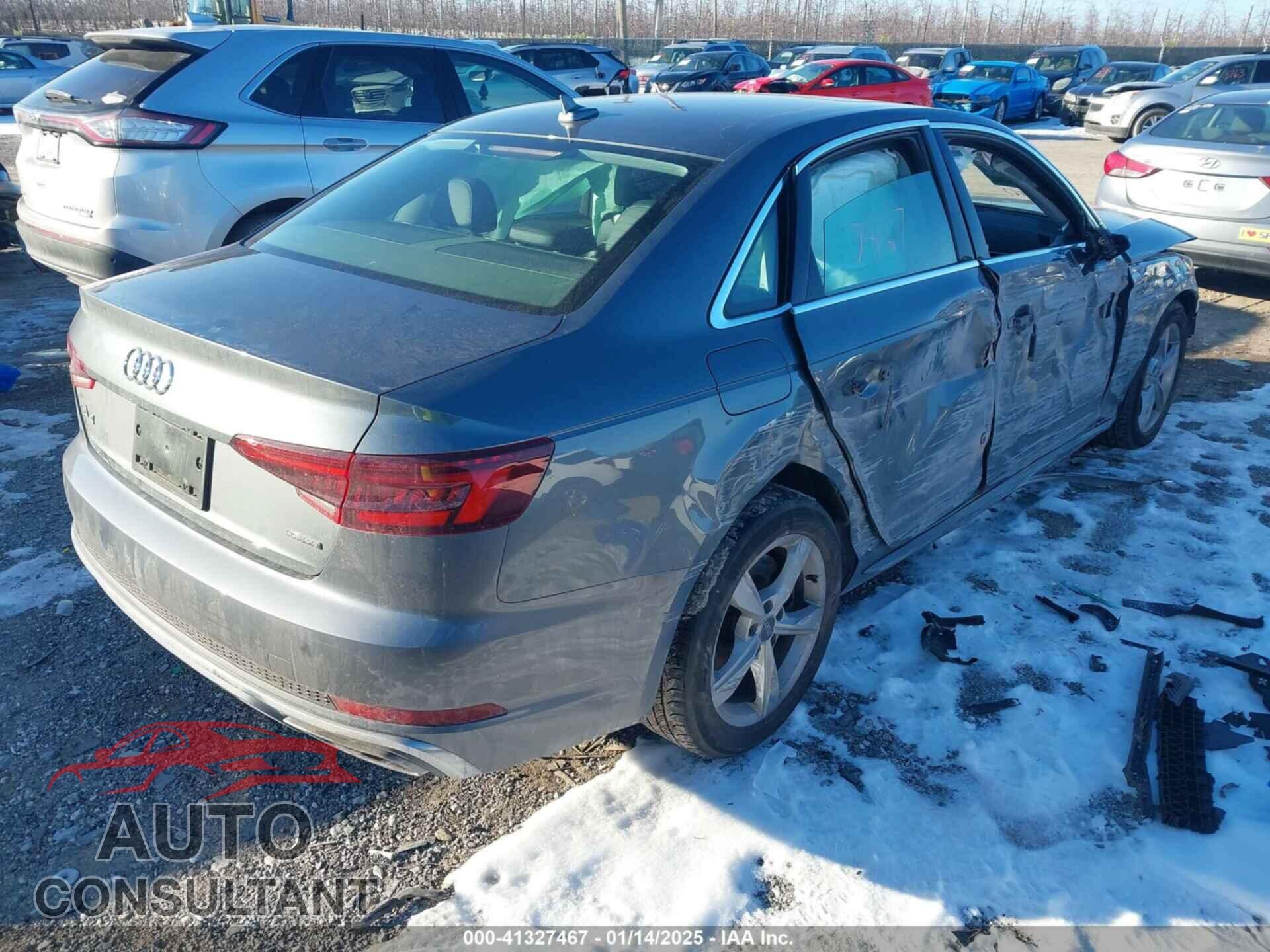 AUDI A4 2019 - WAUDNAF48KN018378