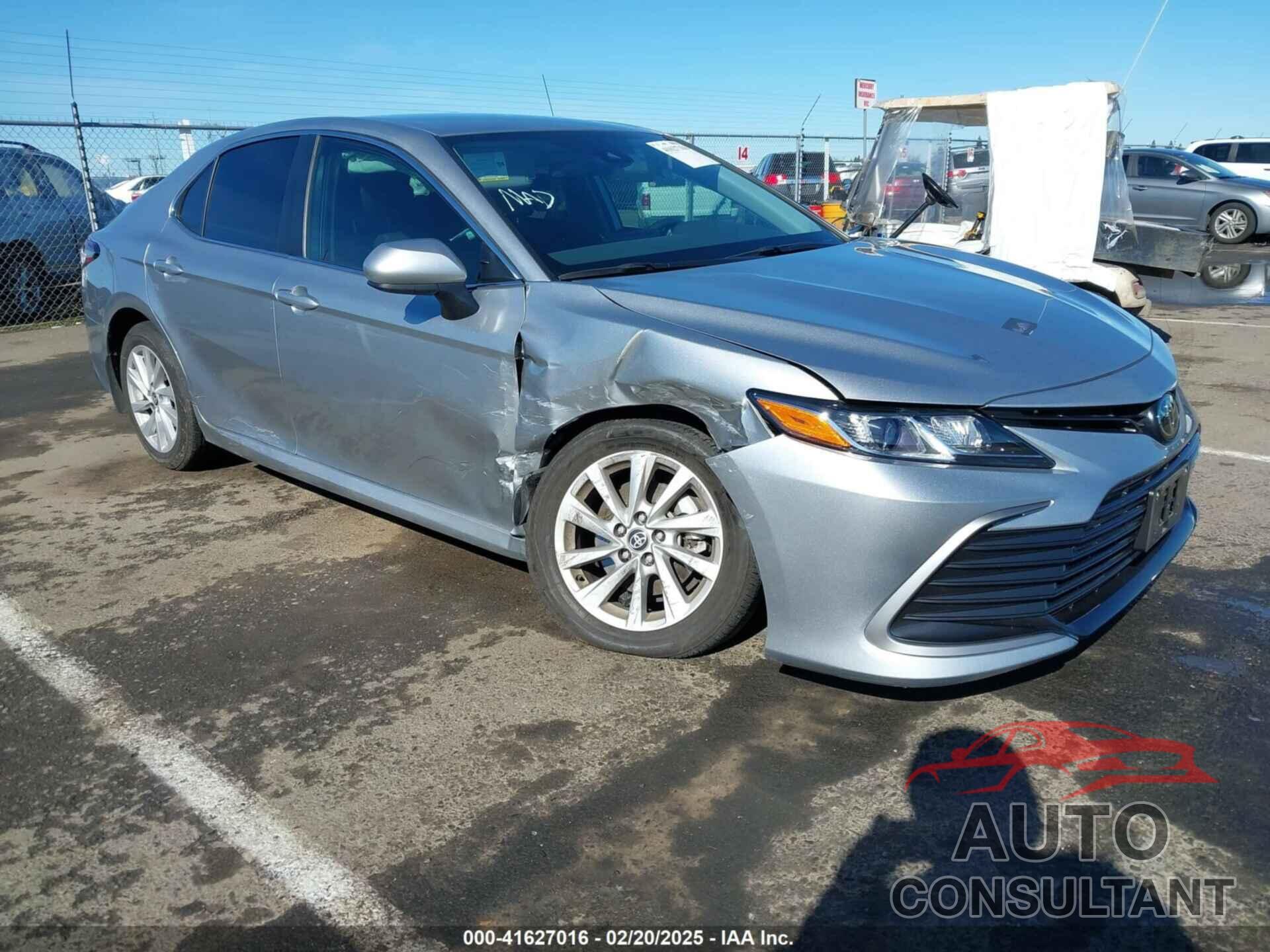 TOYOTA CAMRY 2024 - 4T1C11AK1RU909270