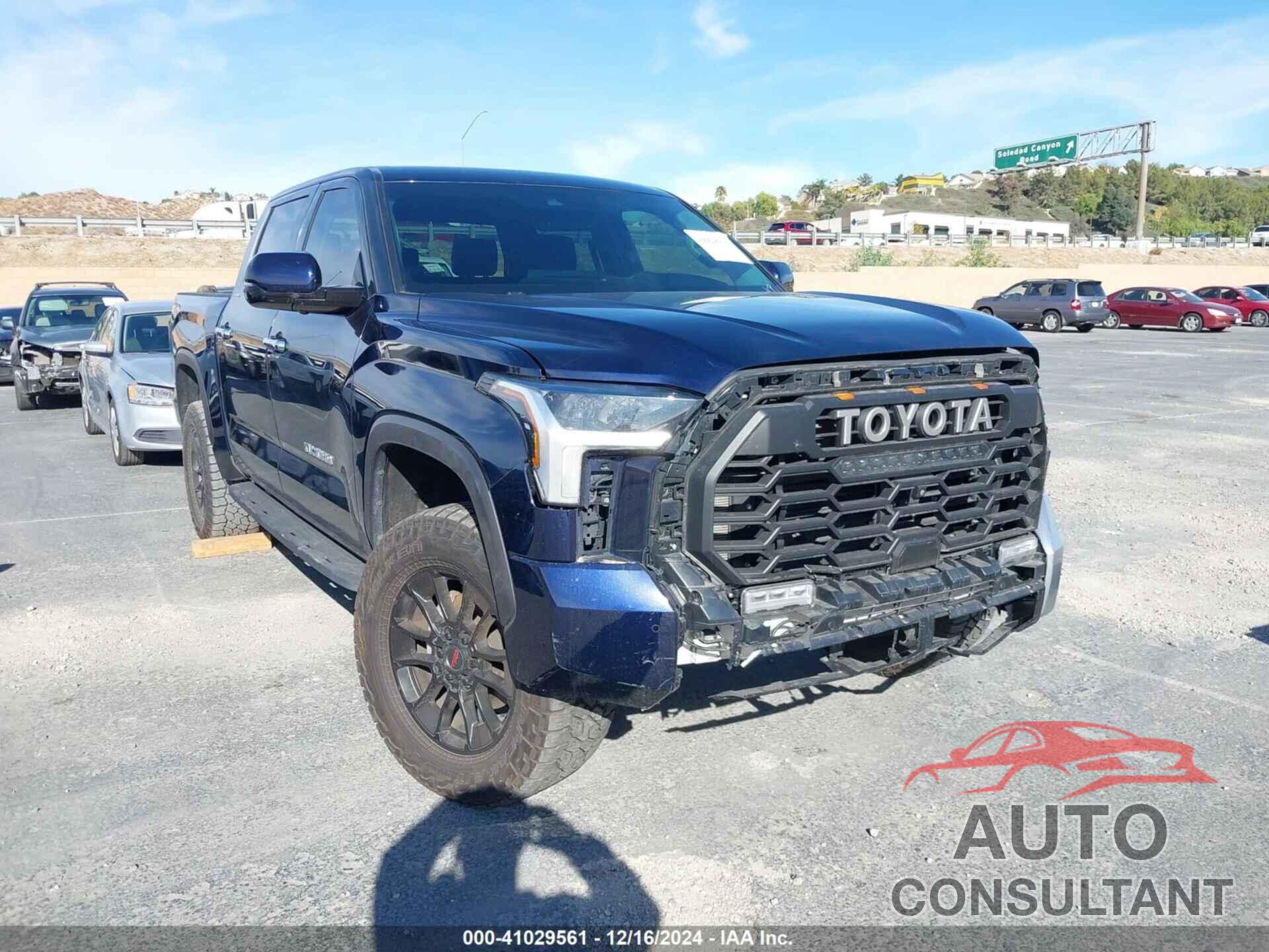 TOYOTA TUNDRA 2023 - 5TFJA5DB5PX065812