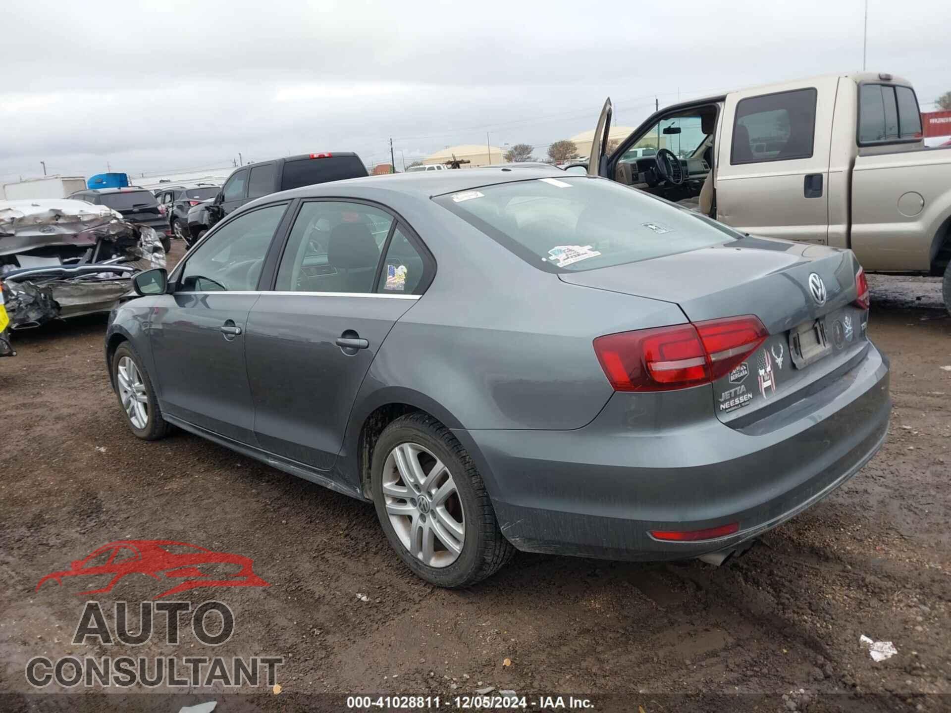 VOLKSWAGEN JETTA 2017 - 3VW167AJXHM347828