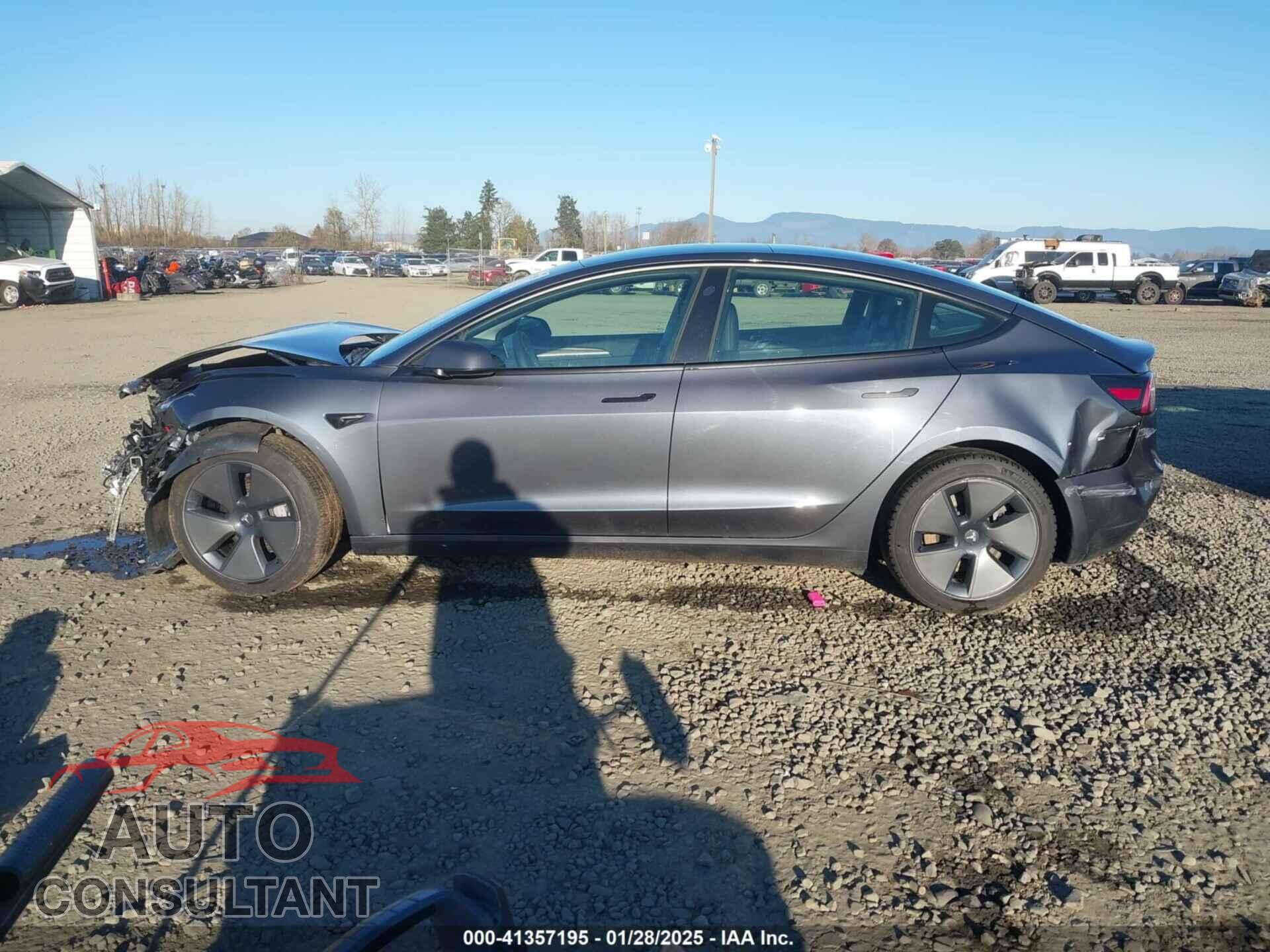 TESLA MODEL 3 2023 - 5YJ3E1EA2PF665063