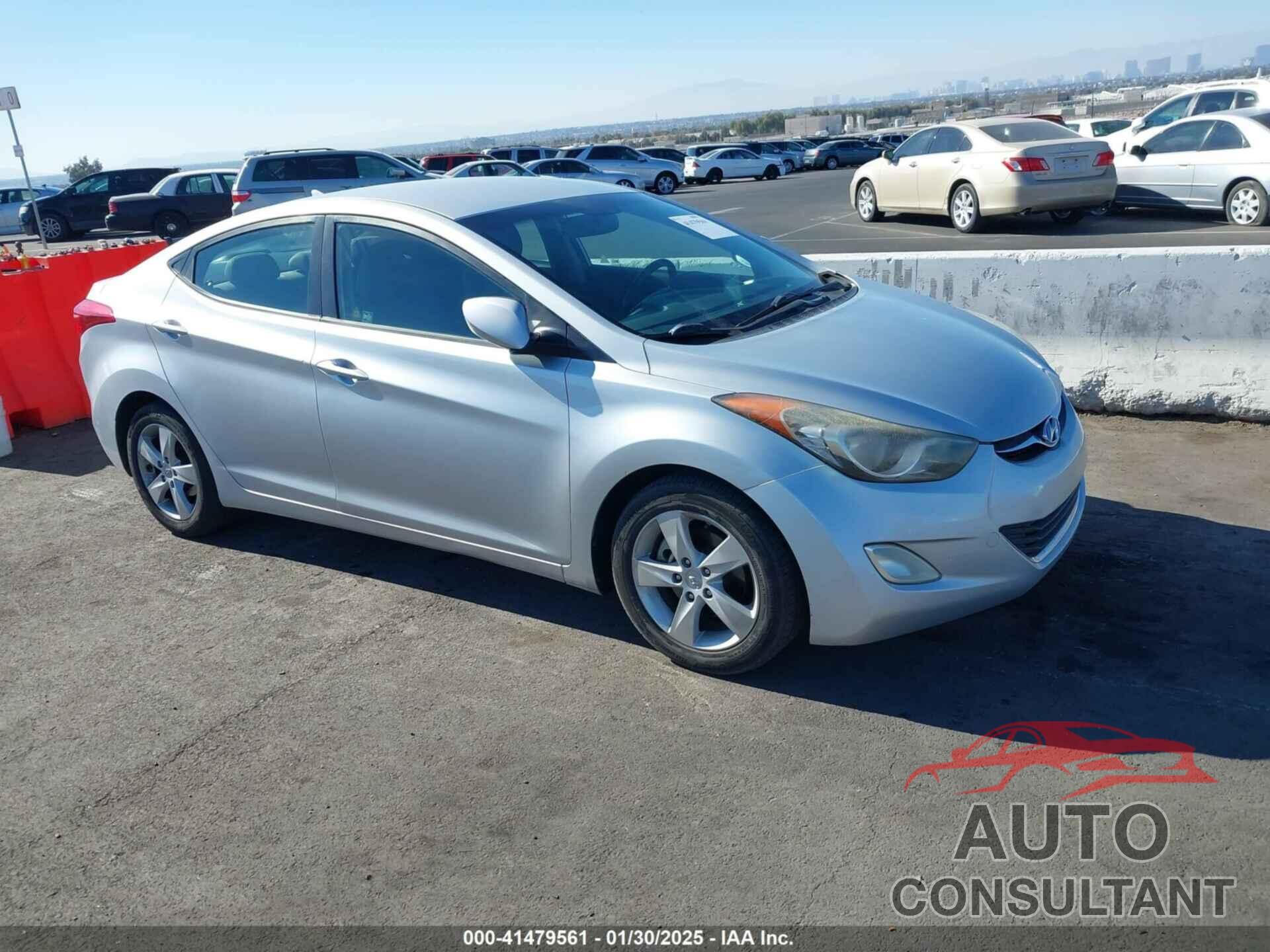 HYUNDAI ELANTRA 2012 - KMHDH4AE4CU191166