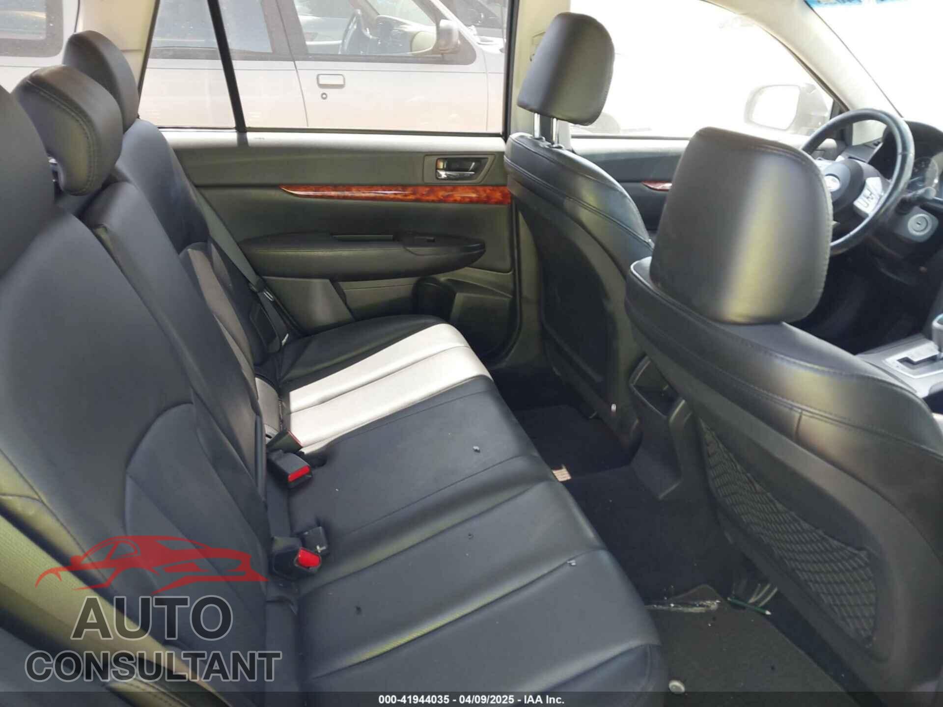 SUBARU OUTBACK 2011 - 4S4BRBLC2B3405502